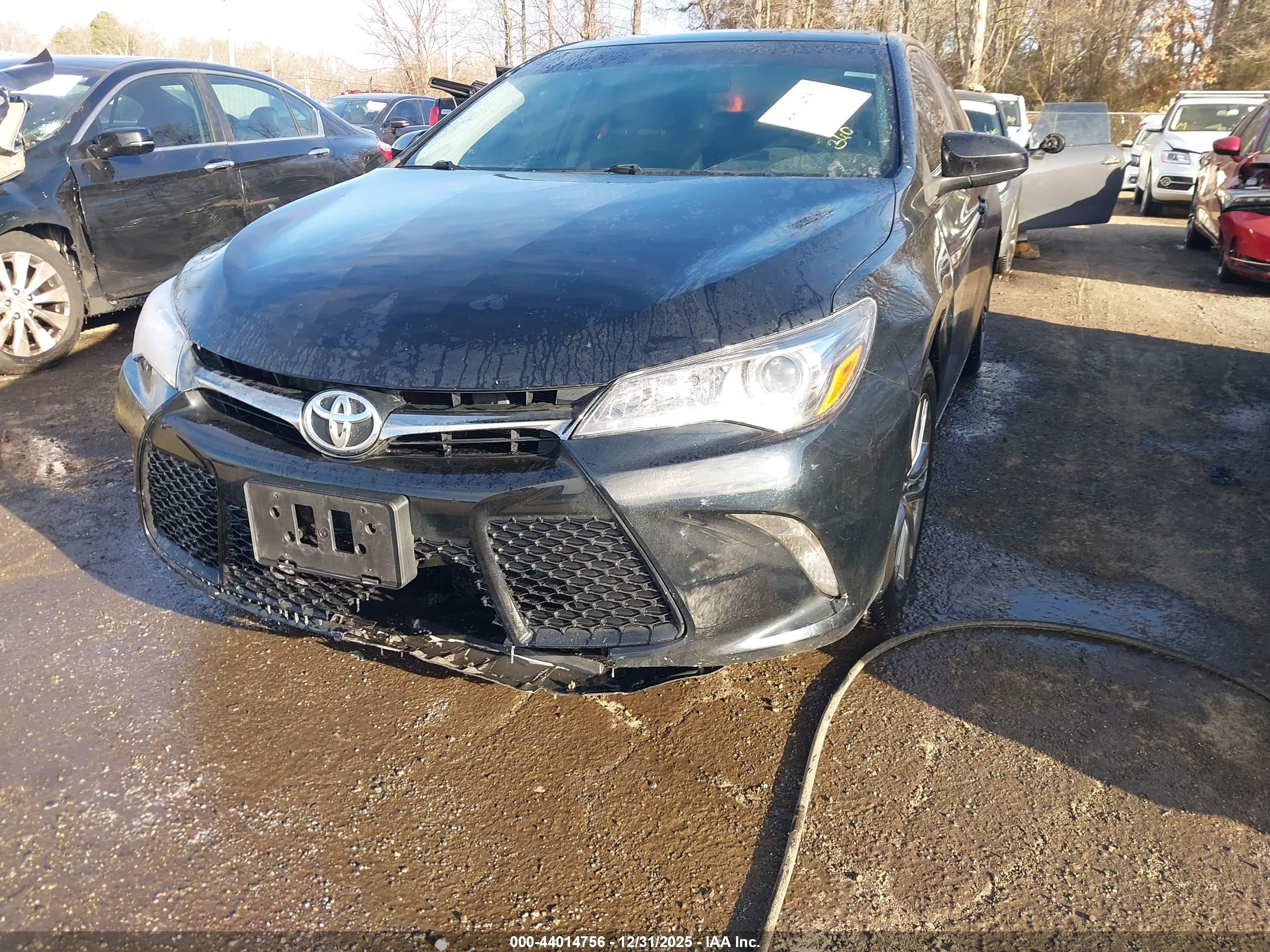TOYOTA CAMRY image 6
