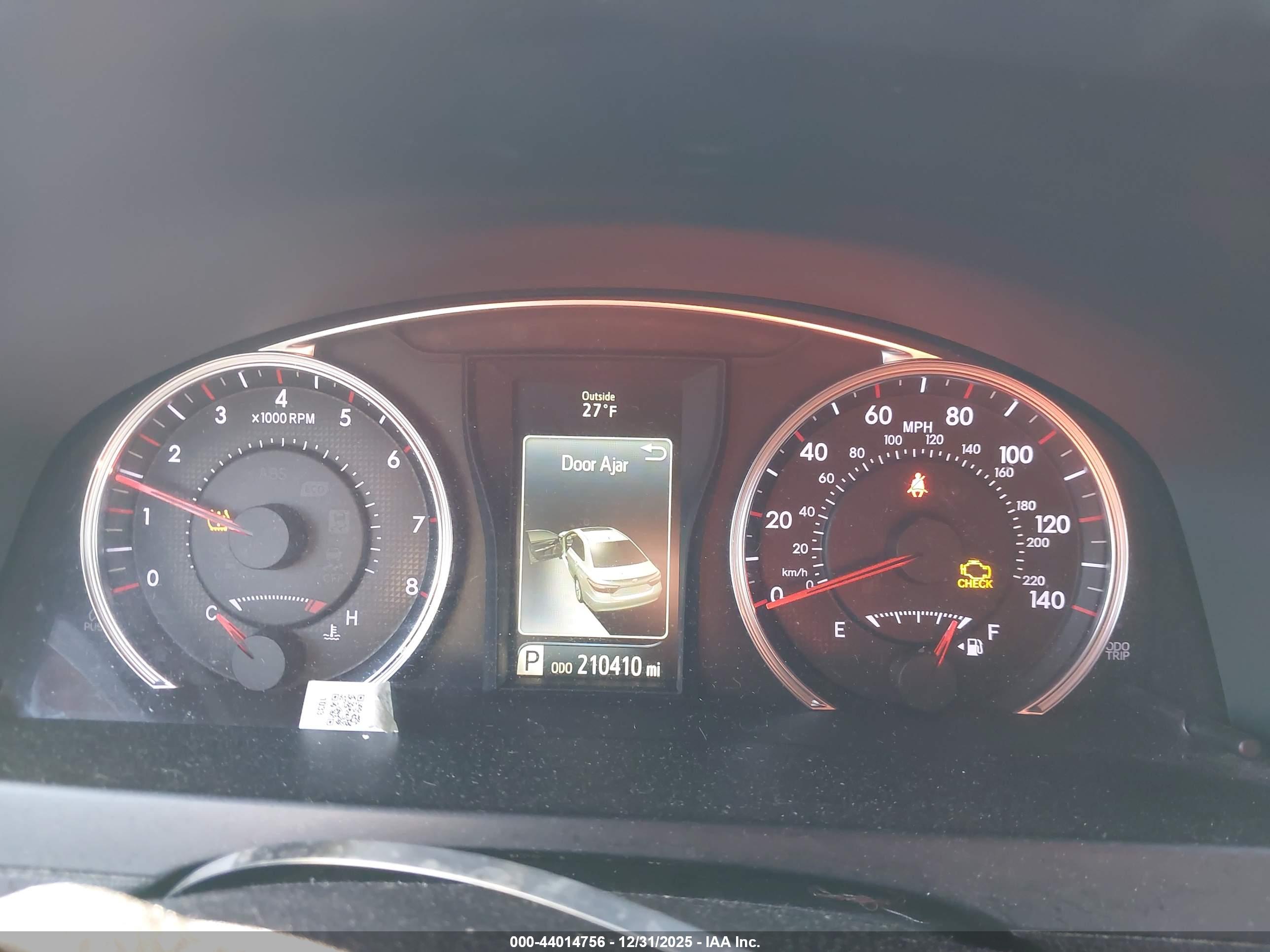 TOYOTA CAMRY image 7