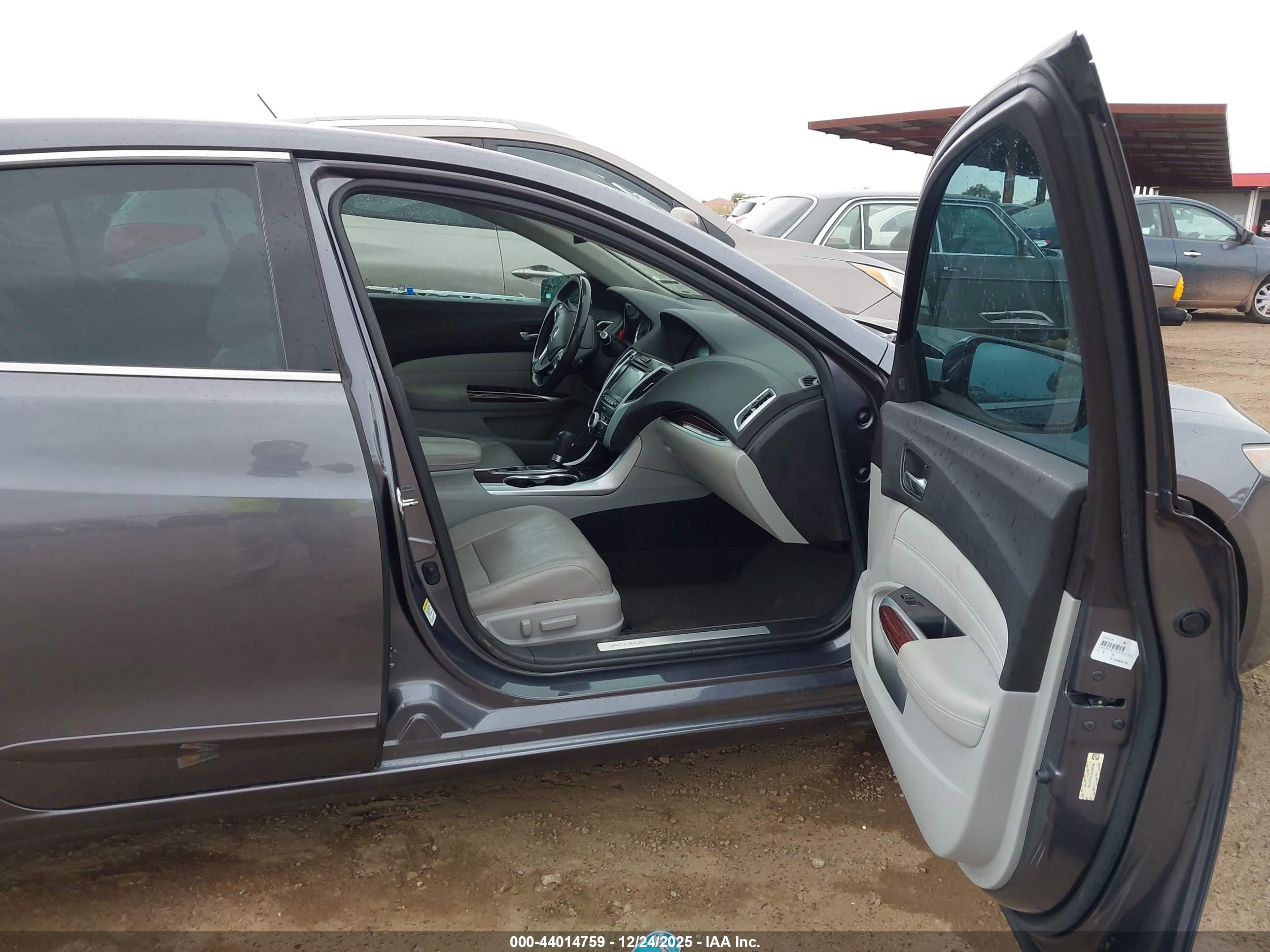 ACURA TLX image 5