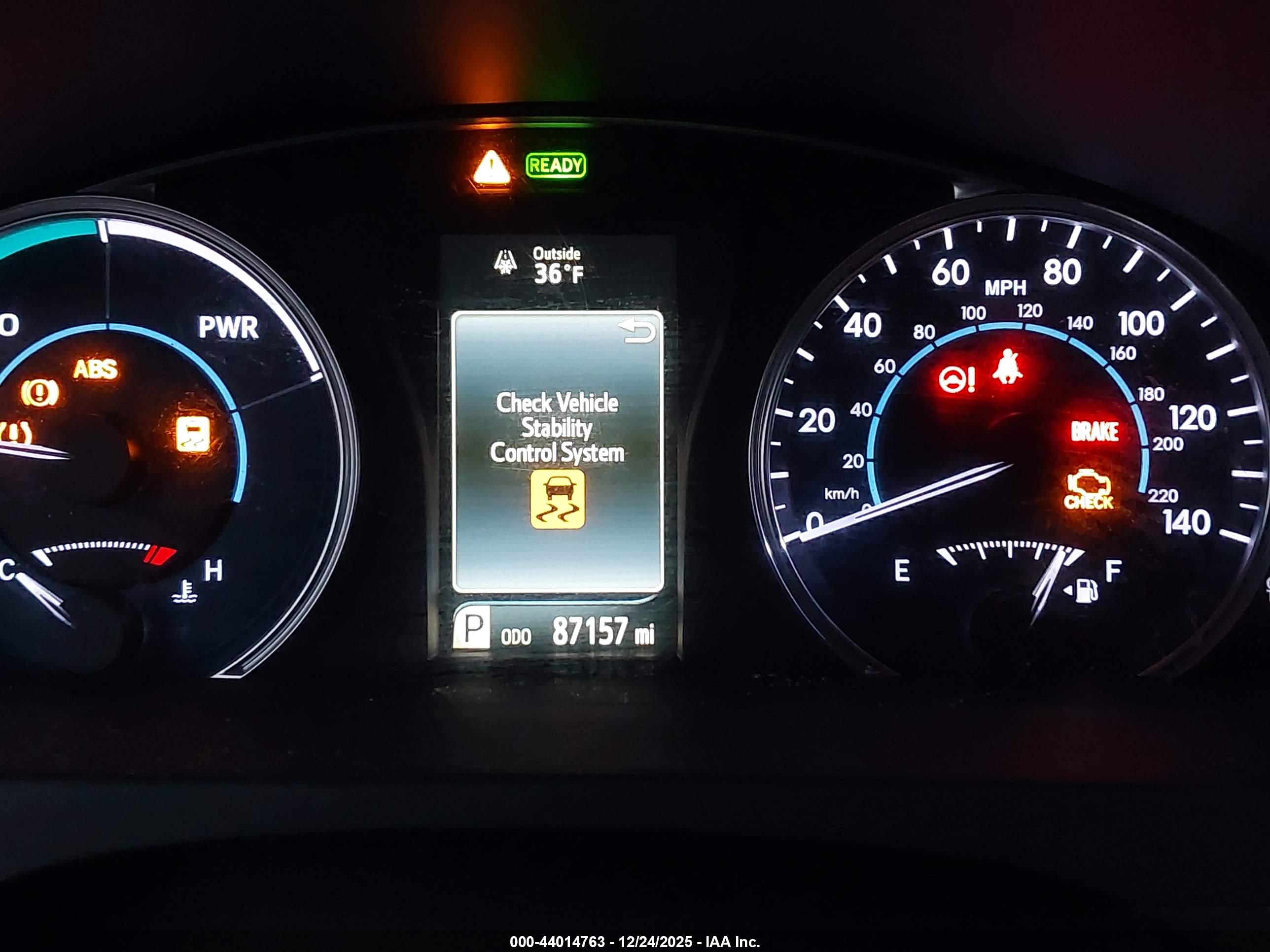 TOYOTA CAMRY image 7