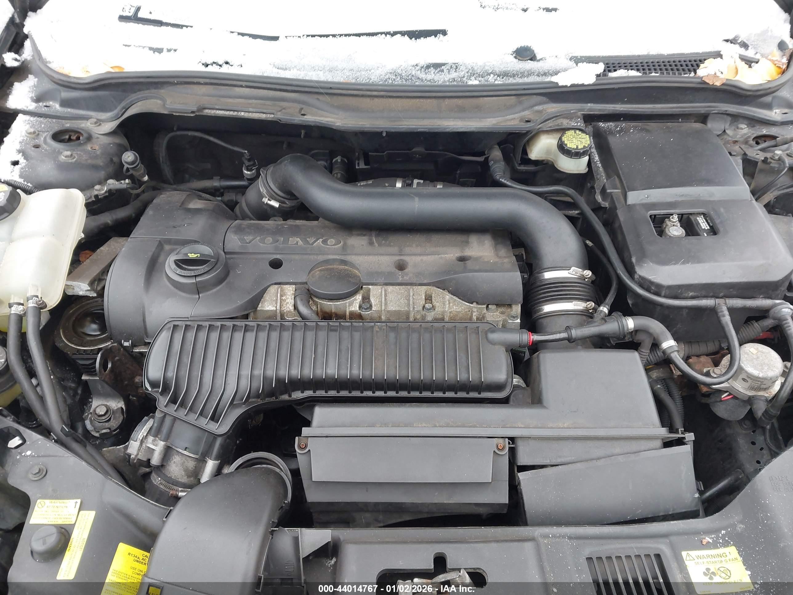VOLVO S40 image 10