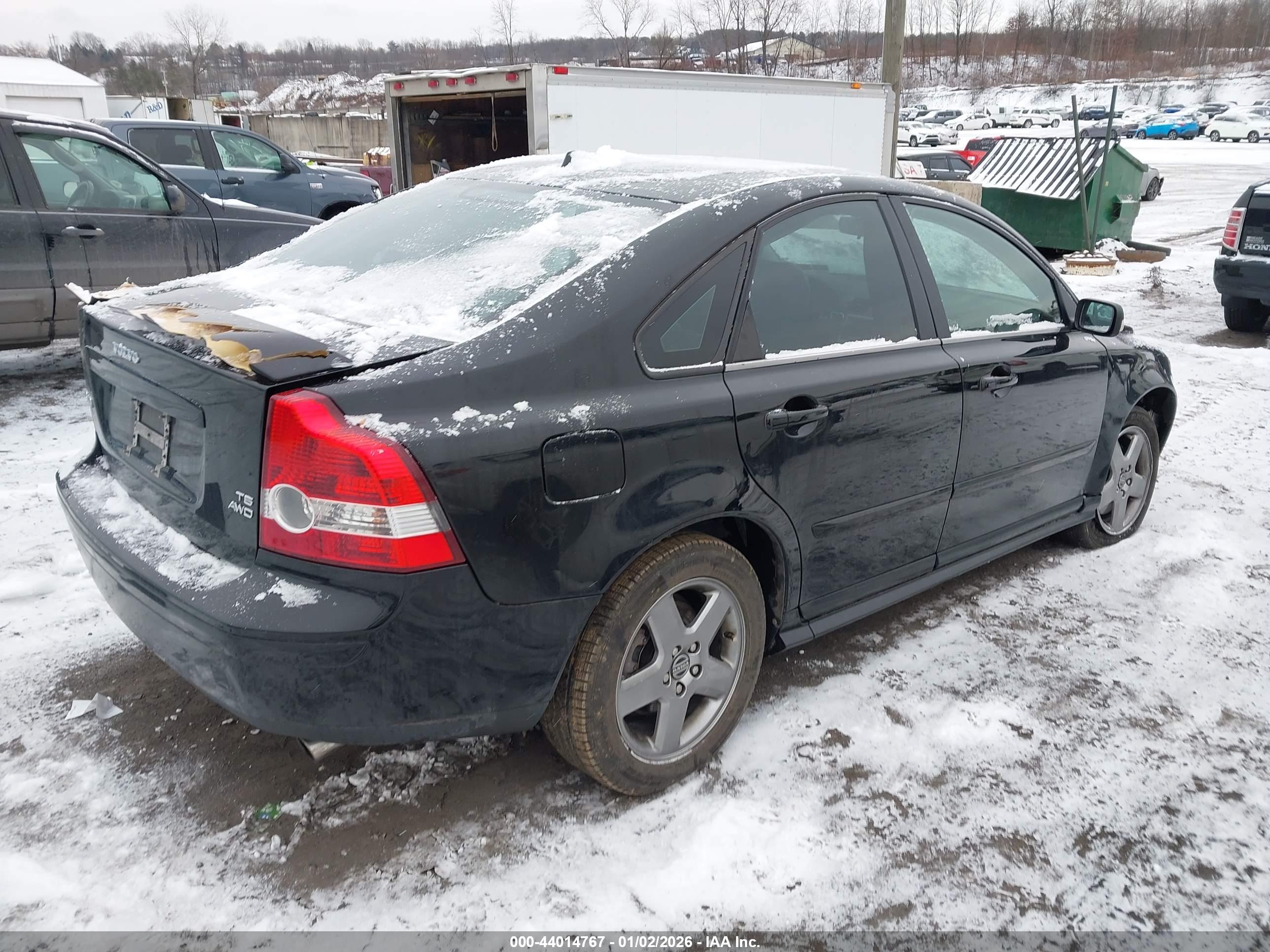 VOLVO S40 image 4