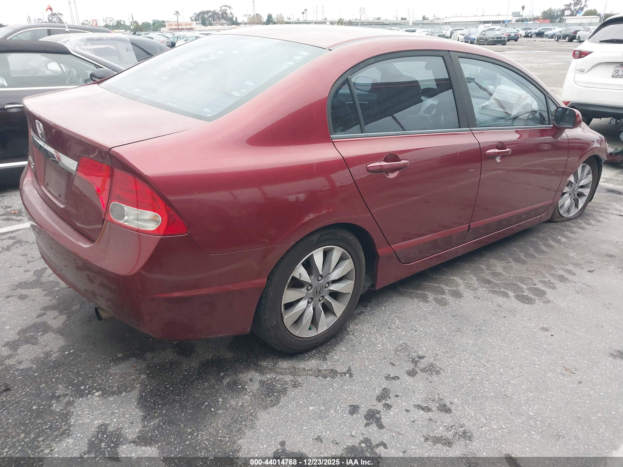 HONDA CIVIC image 4