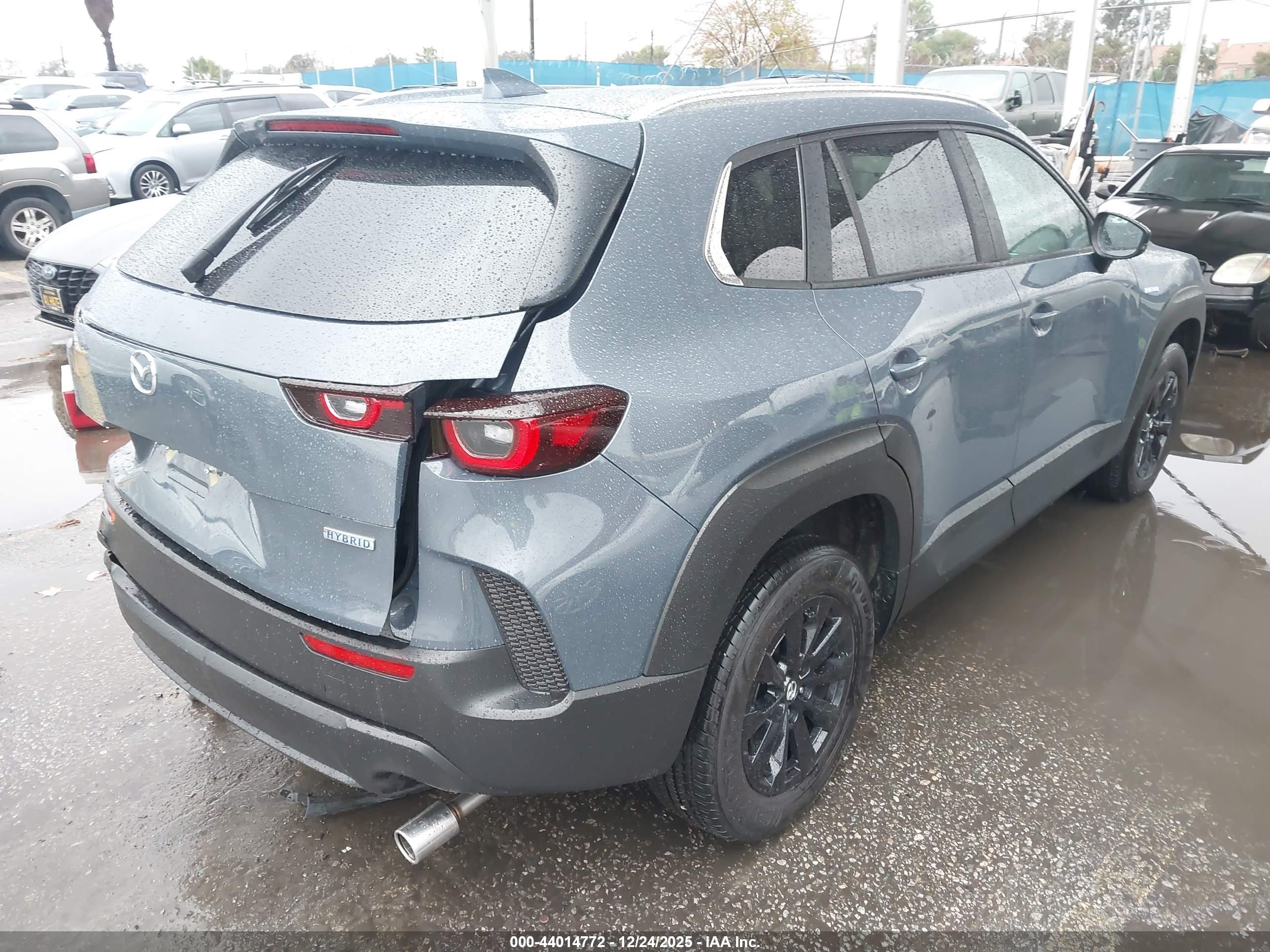 MAZDA CX-50 image 4