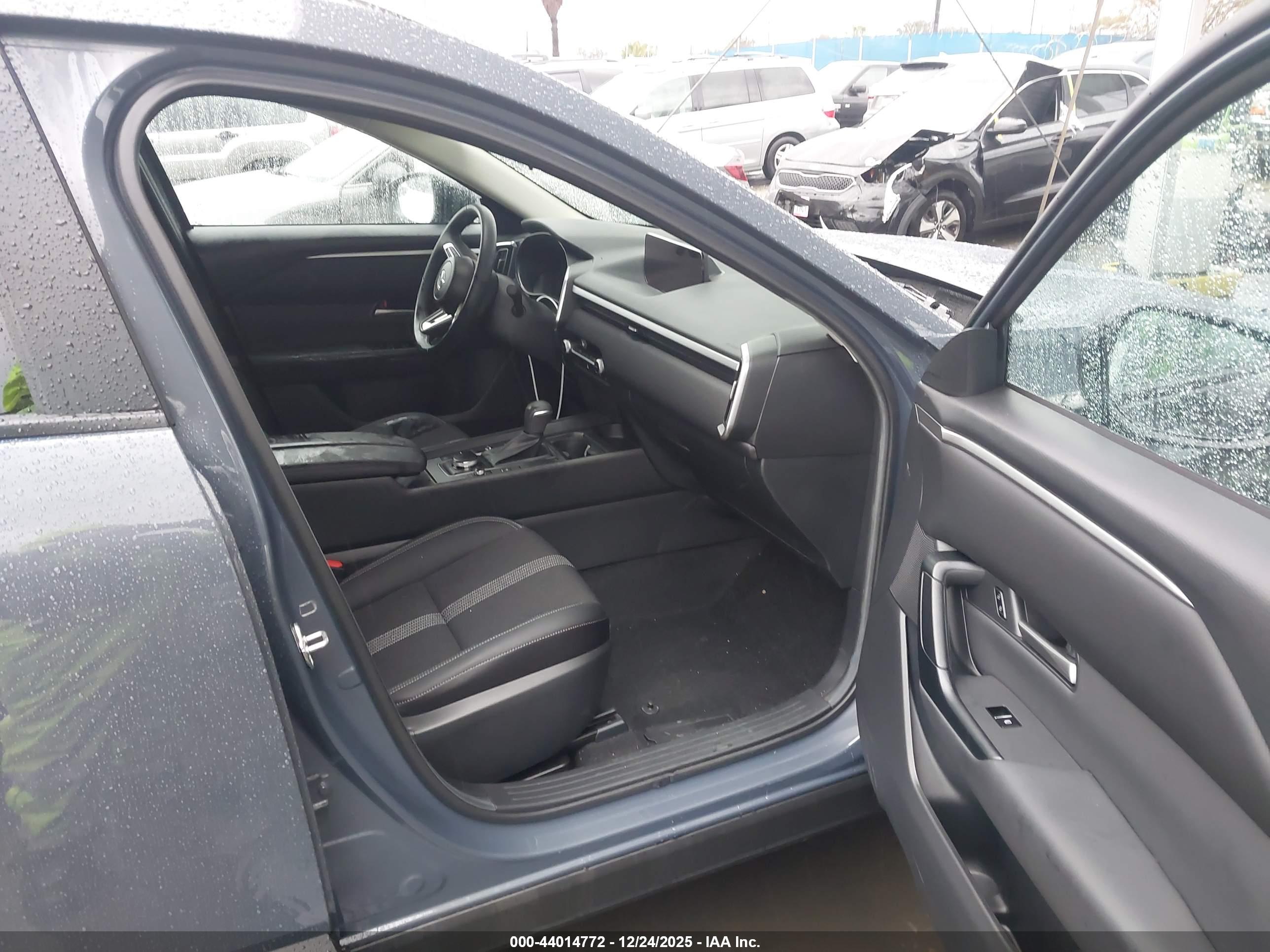 MAZDA CX-50 image 5