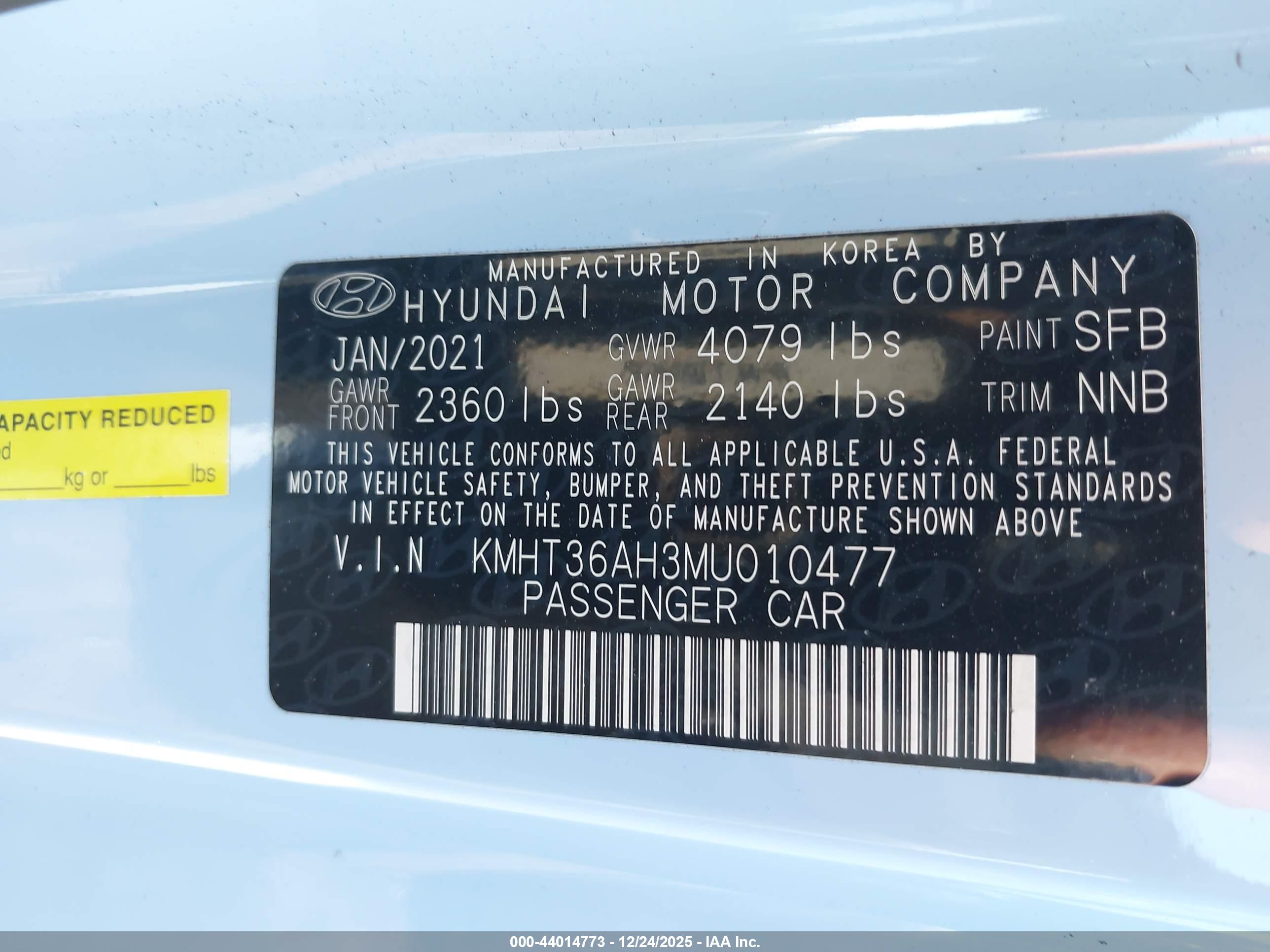HYUNDAI VELOSTER image 9