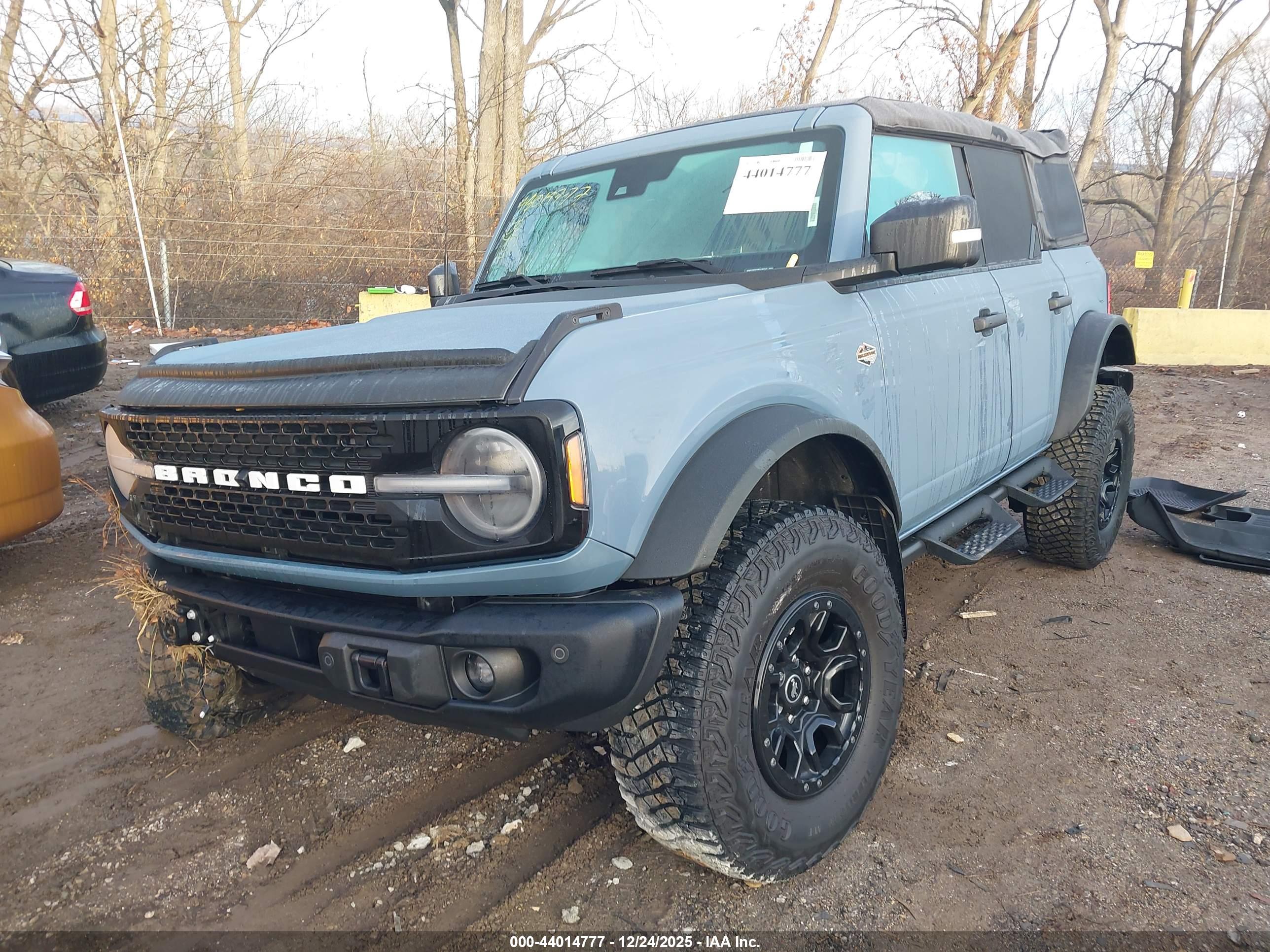 FORD BRONCO image 2