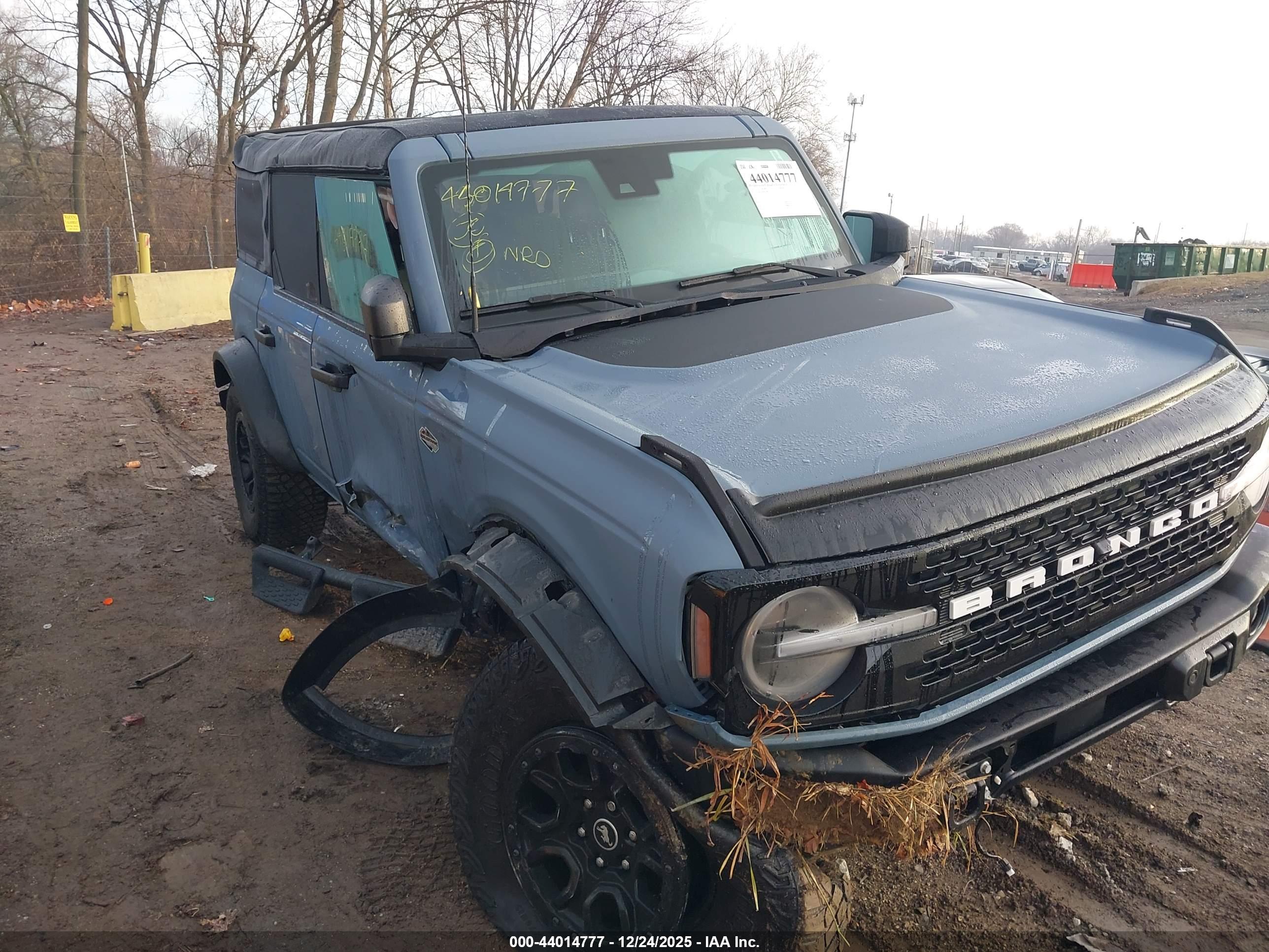 FORD BRONCO image 6