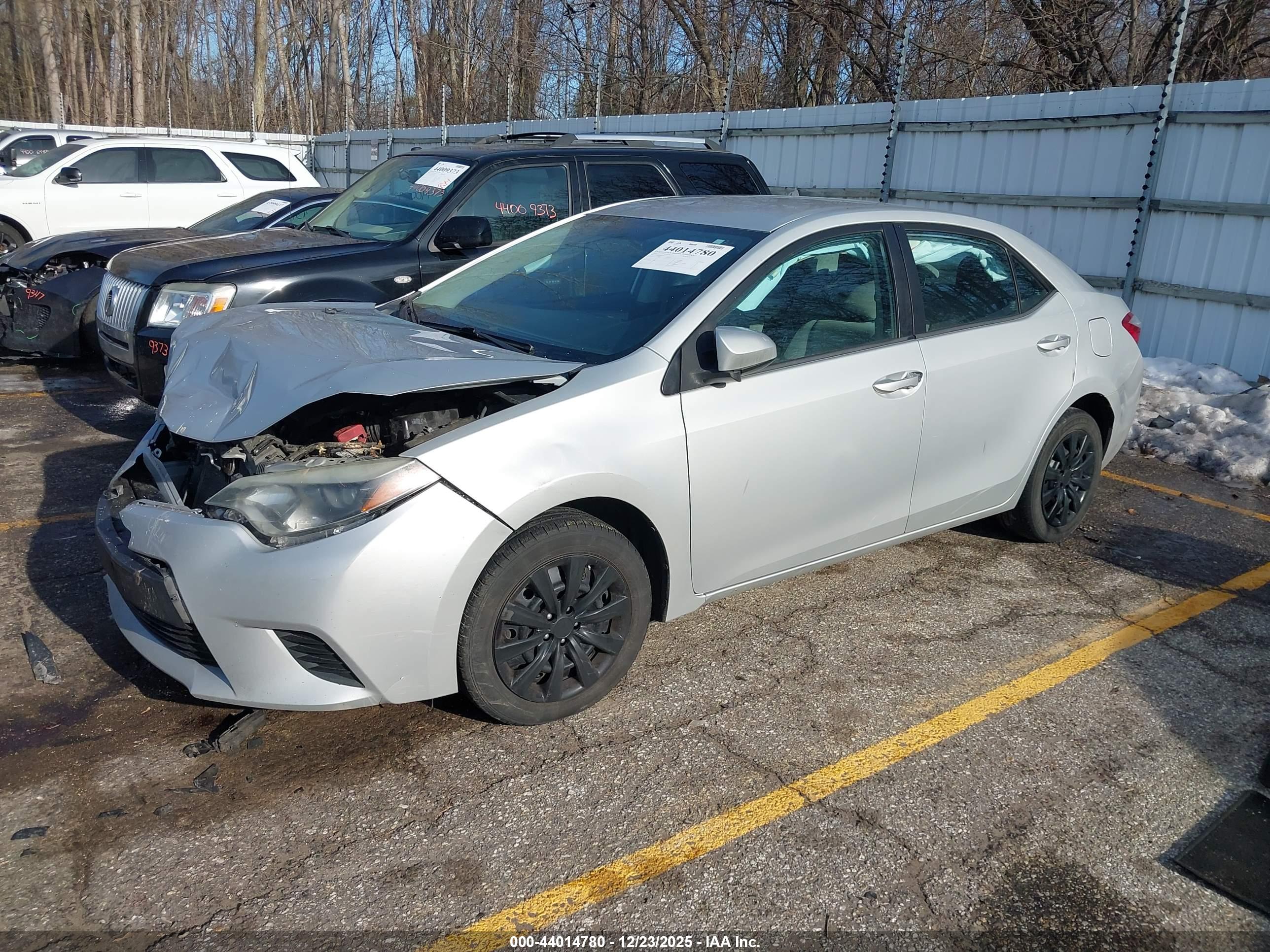 TOYOTA COROLLA image 2
