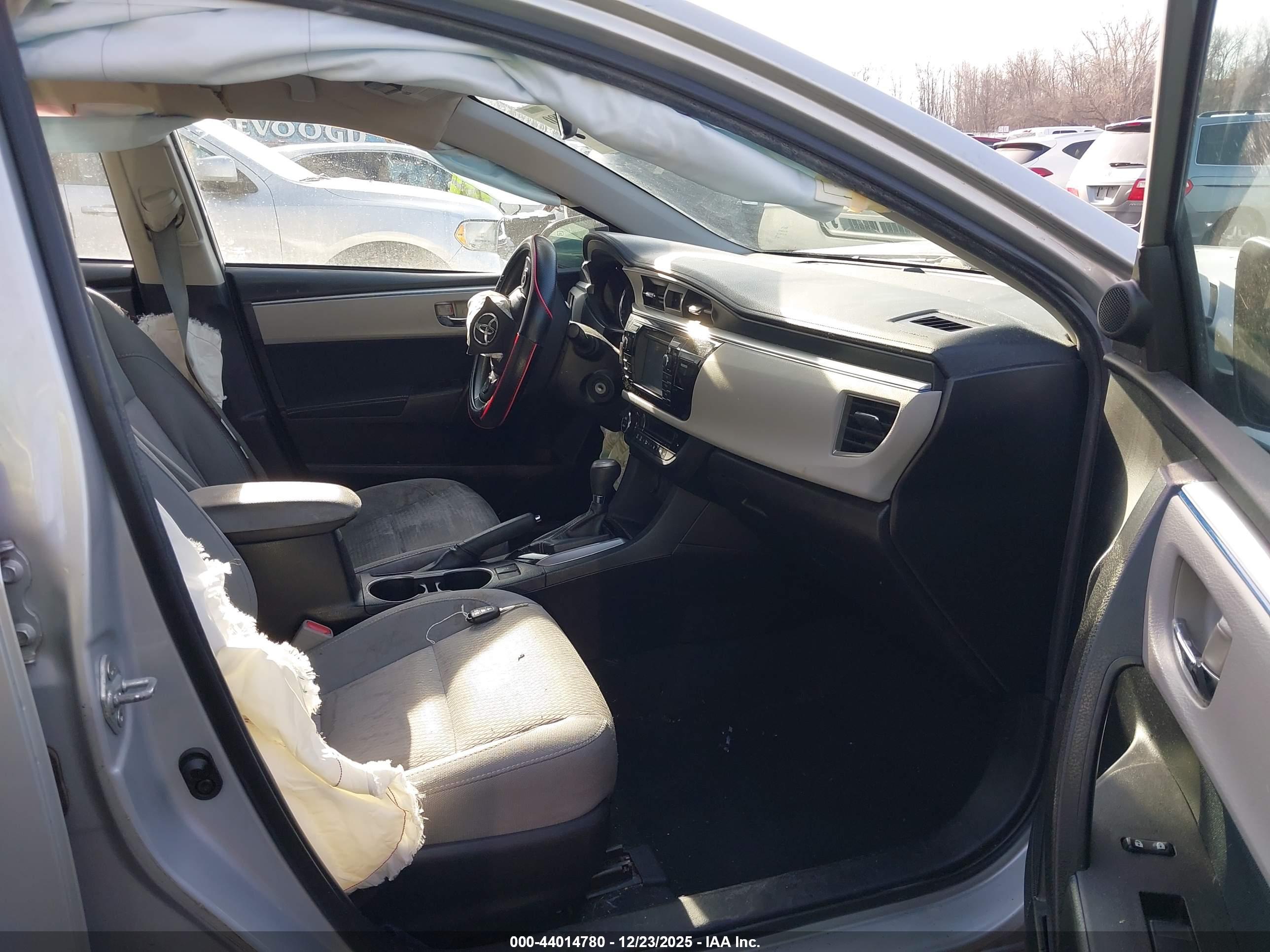 TOYOTA COROLLA image 5