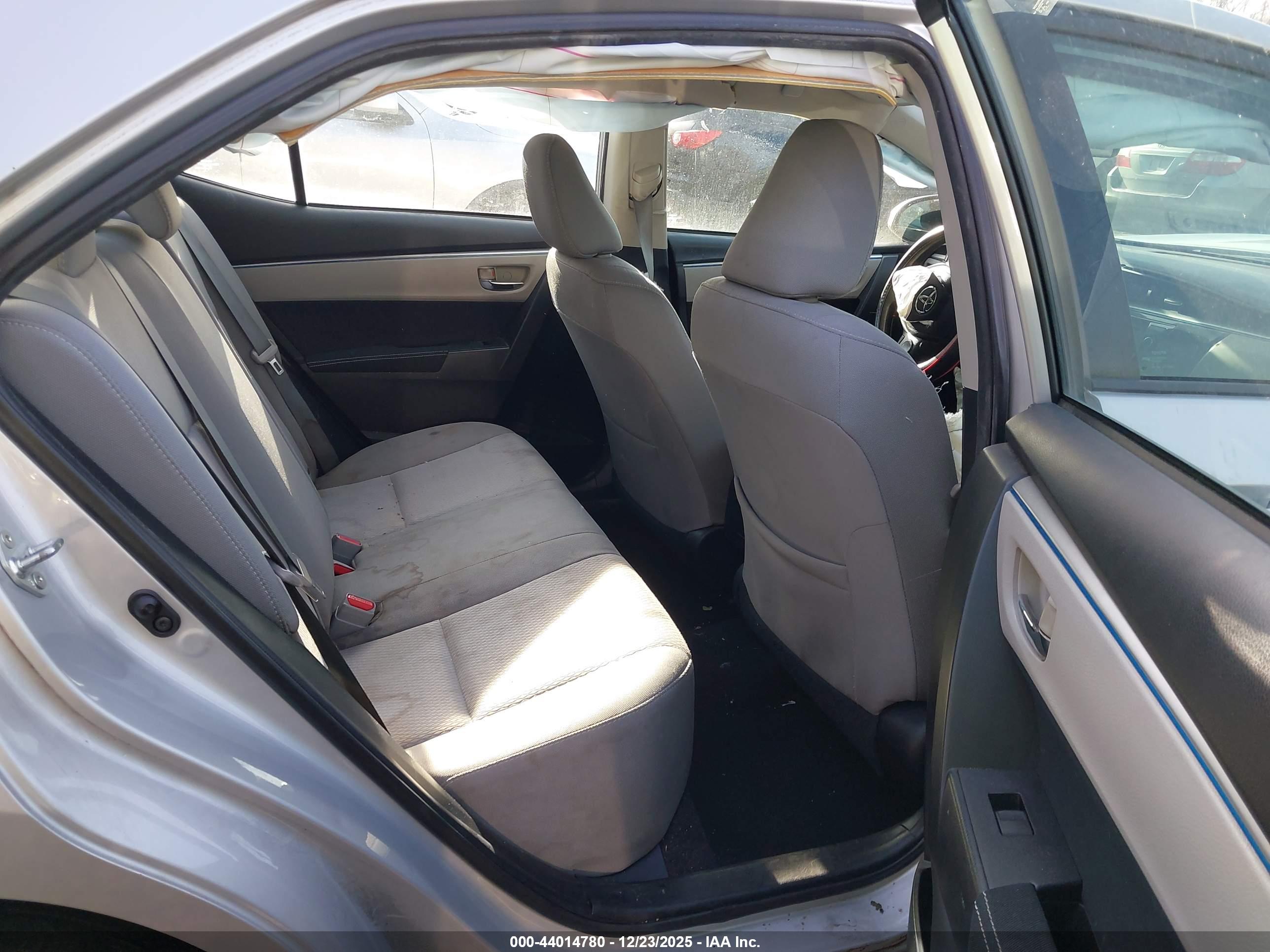 TOYOTA COROLLA image 8