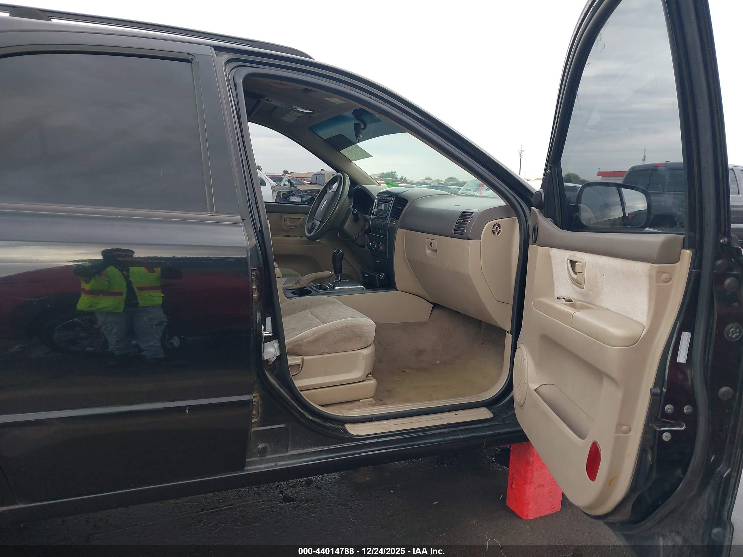 KIA SORENTO image 5
