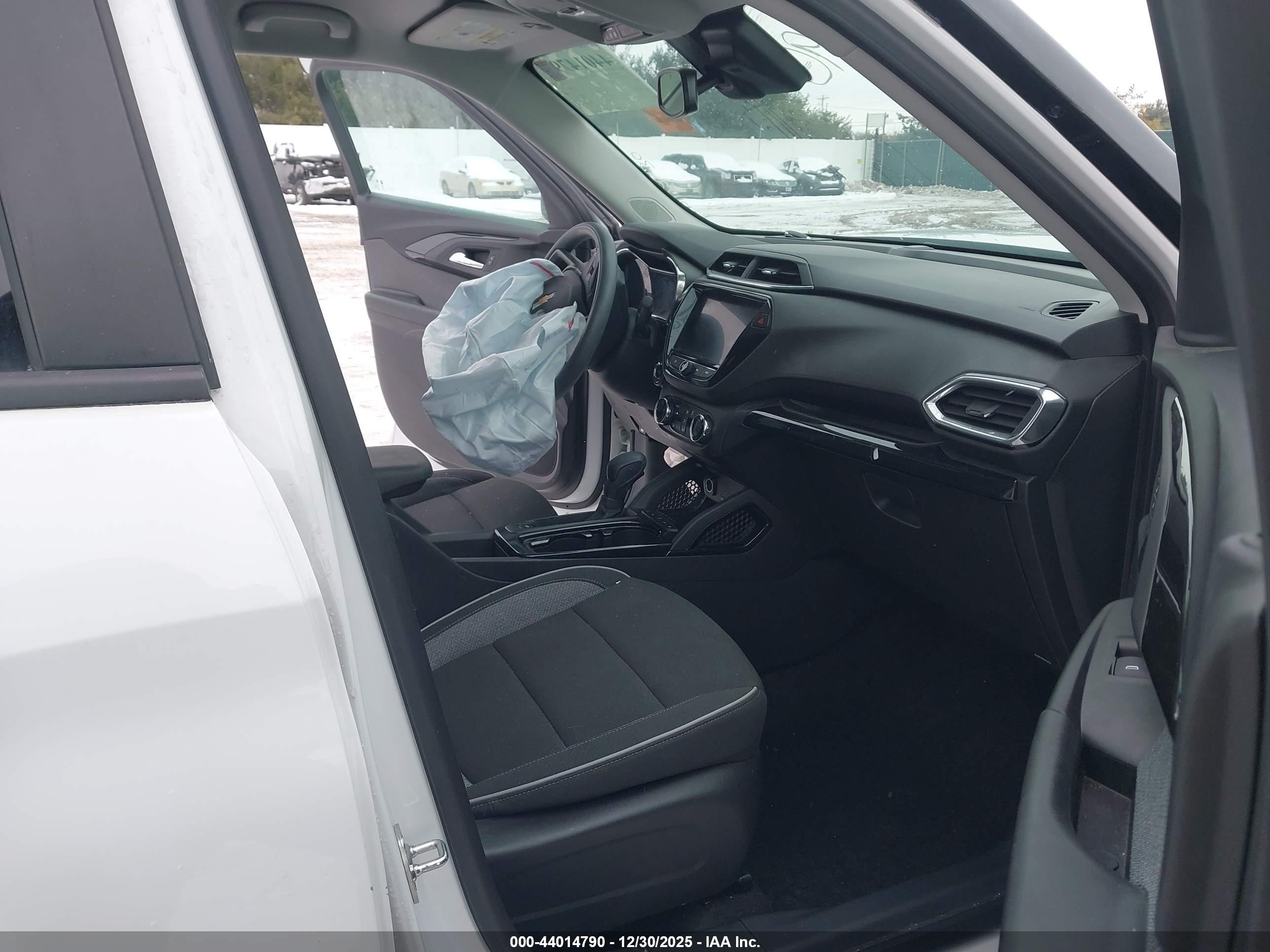 CHEVROLET TRAILBLAZER image 5