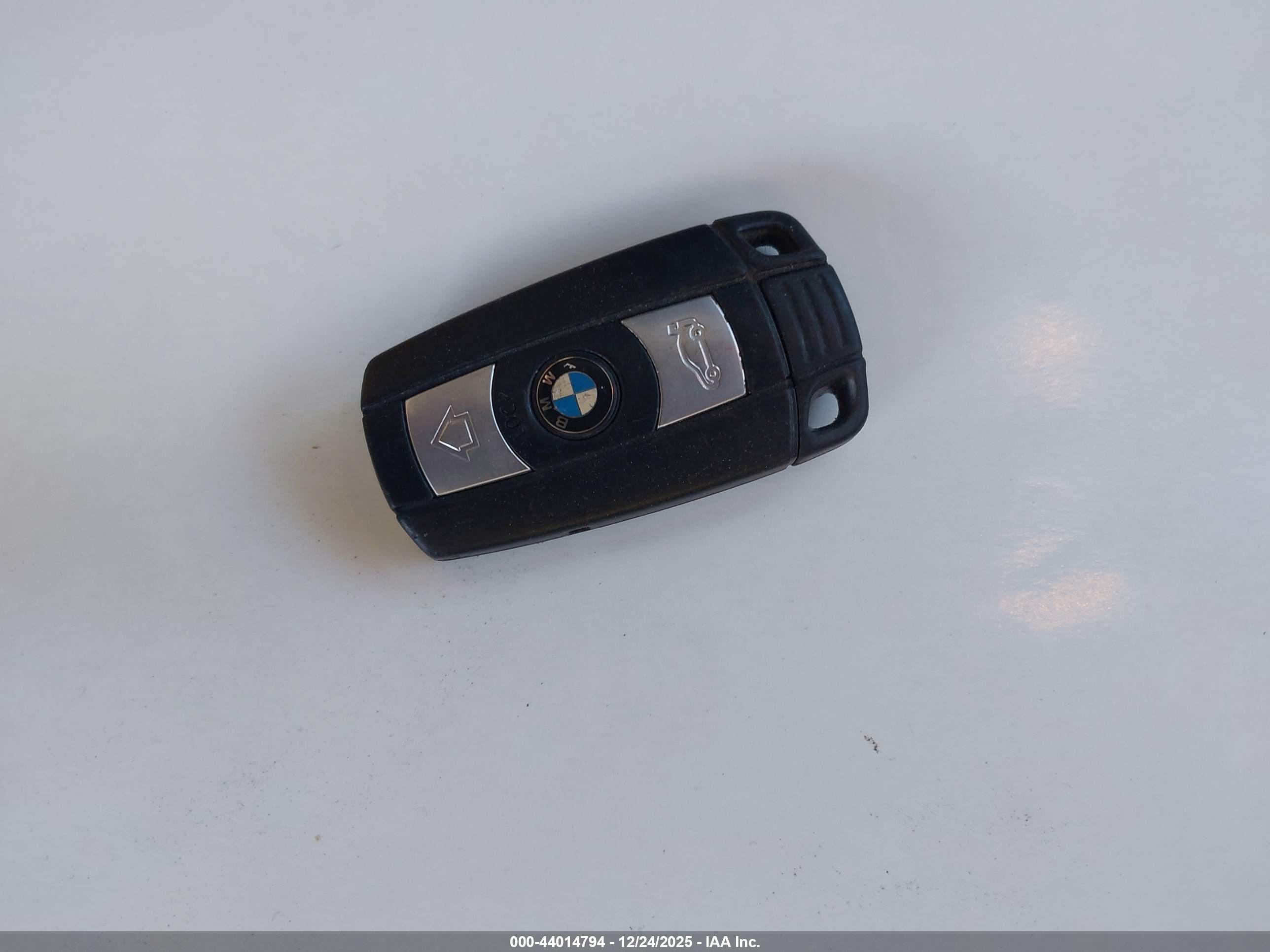 BMW 335I image 11