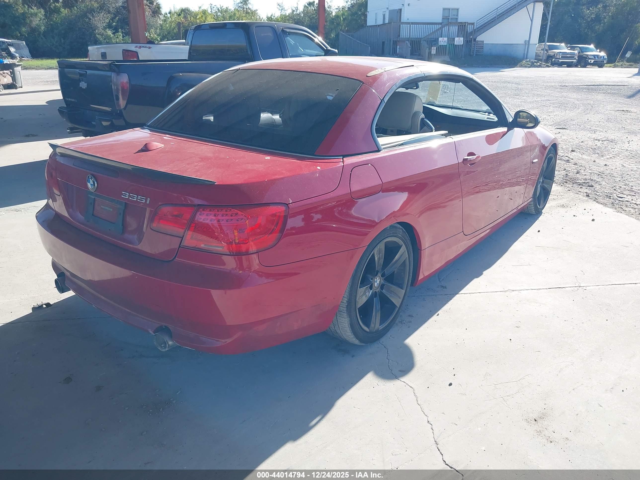 BMW 335I image 4
