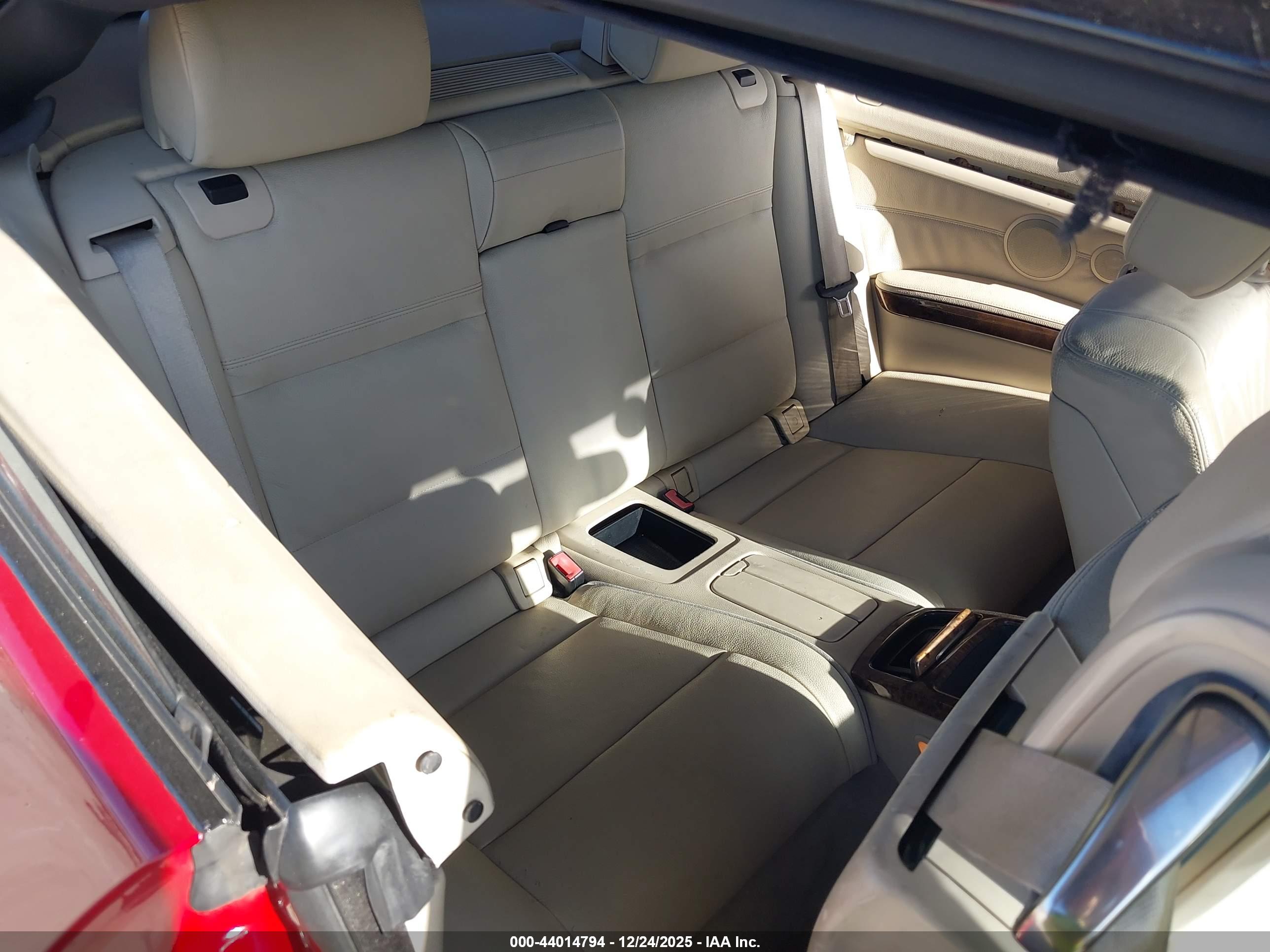BMW 335I image 8