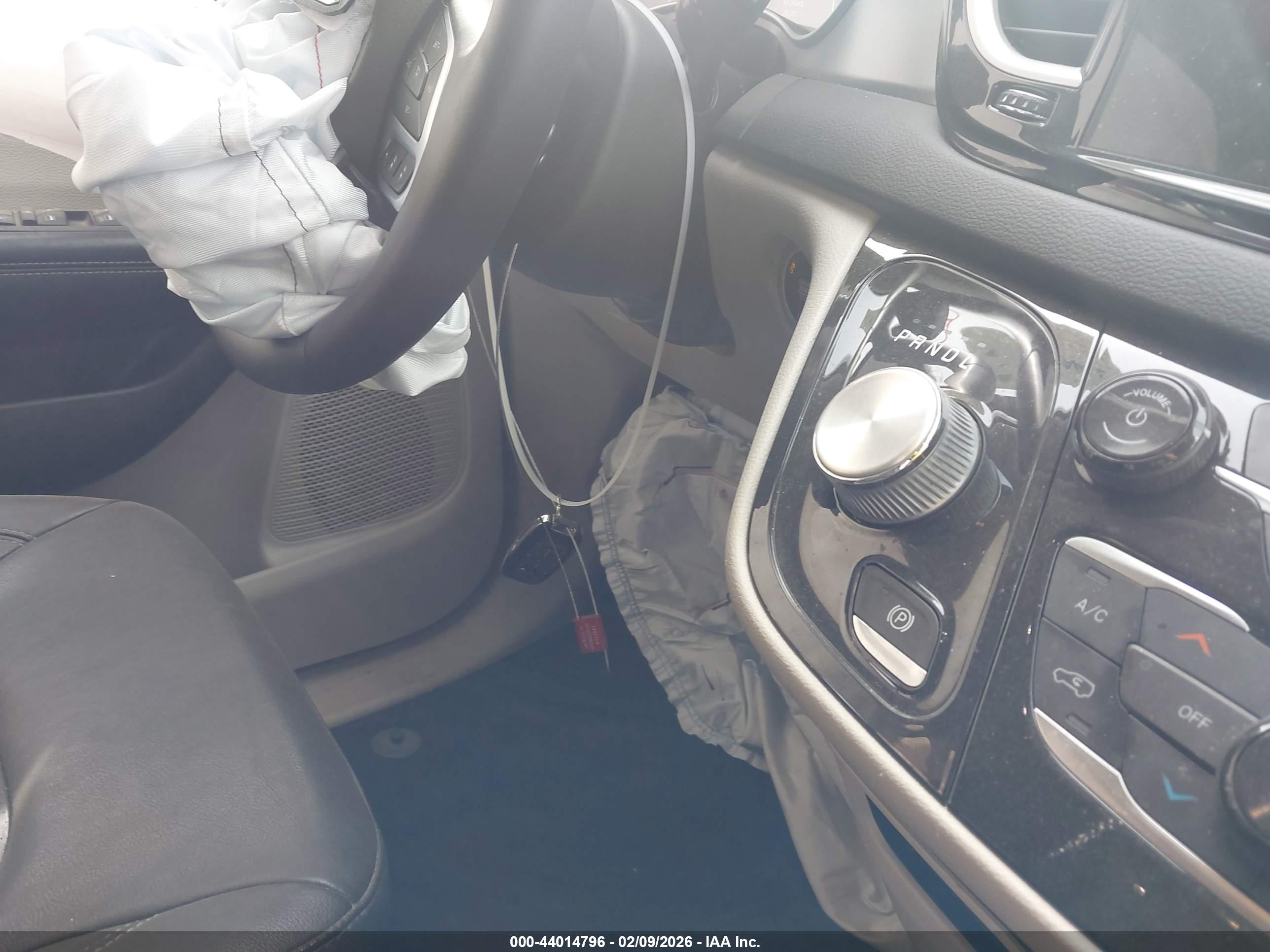 CHRYSLER PACIFICA image 11