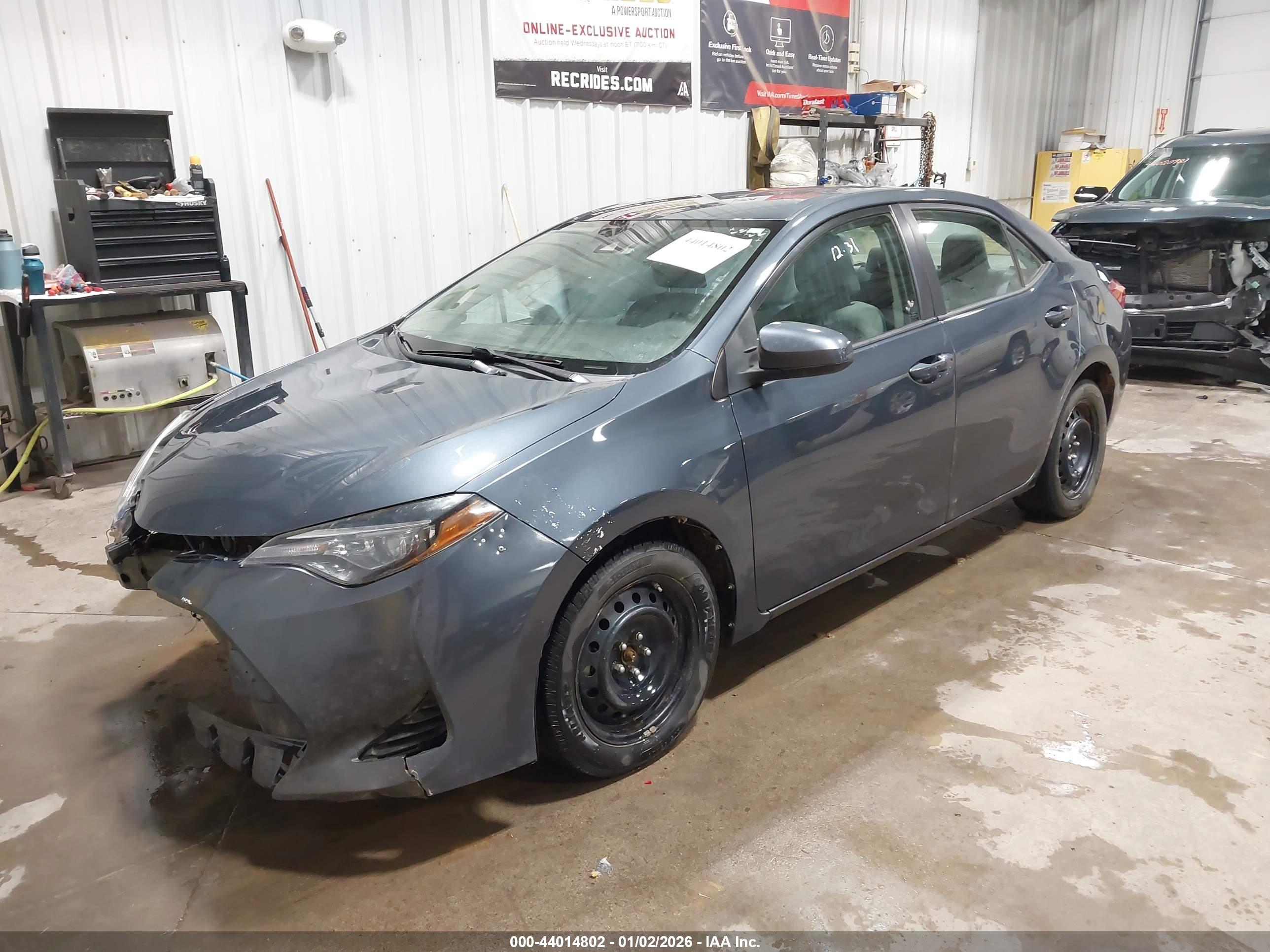 TOYOTA COROLLA image 2