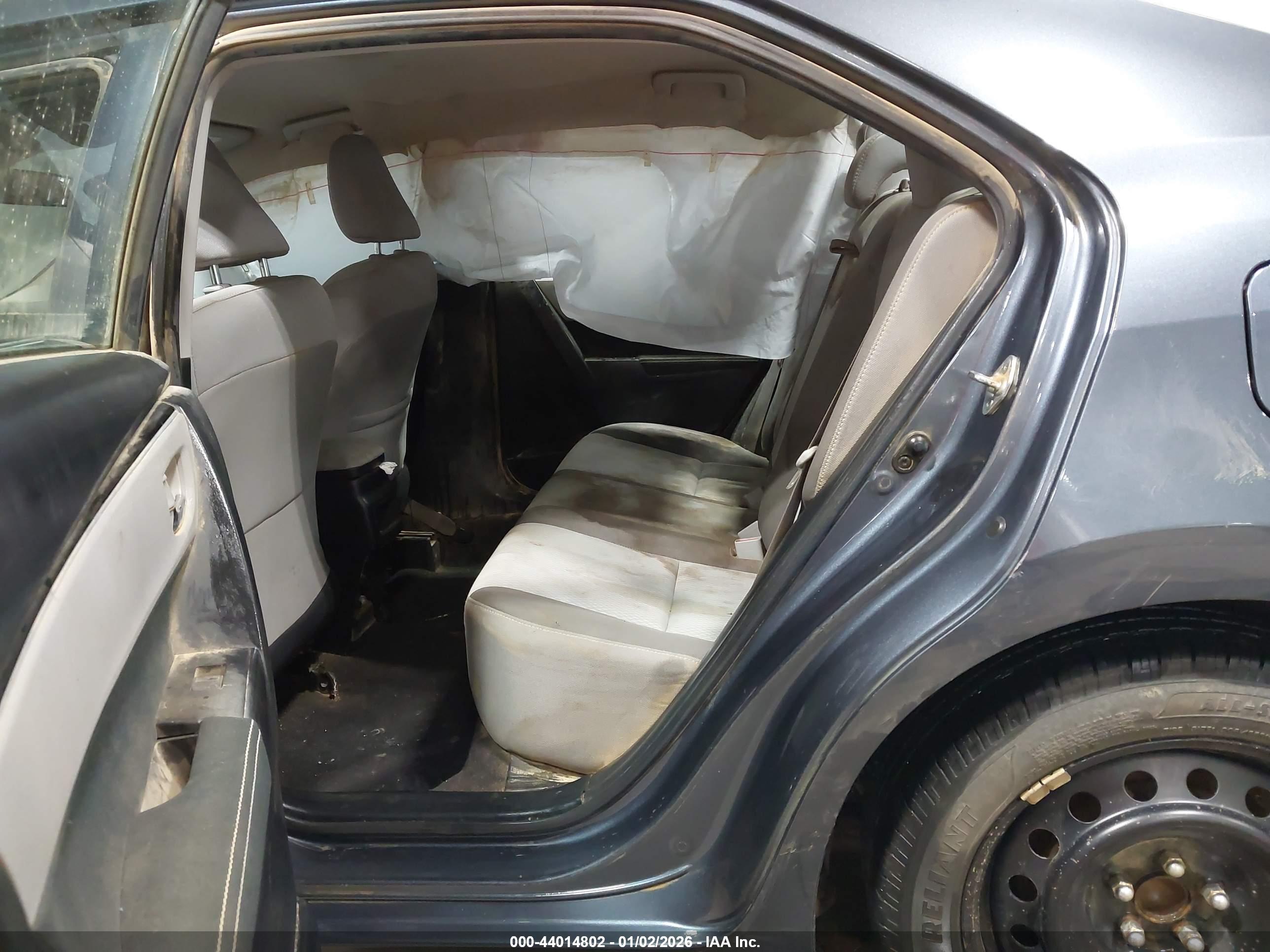 TOYOTA COROLLA image 8