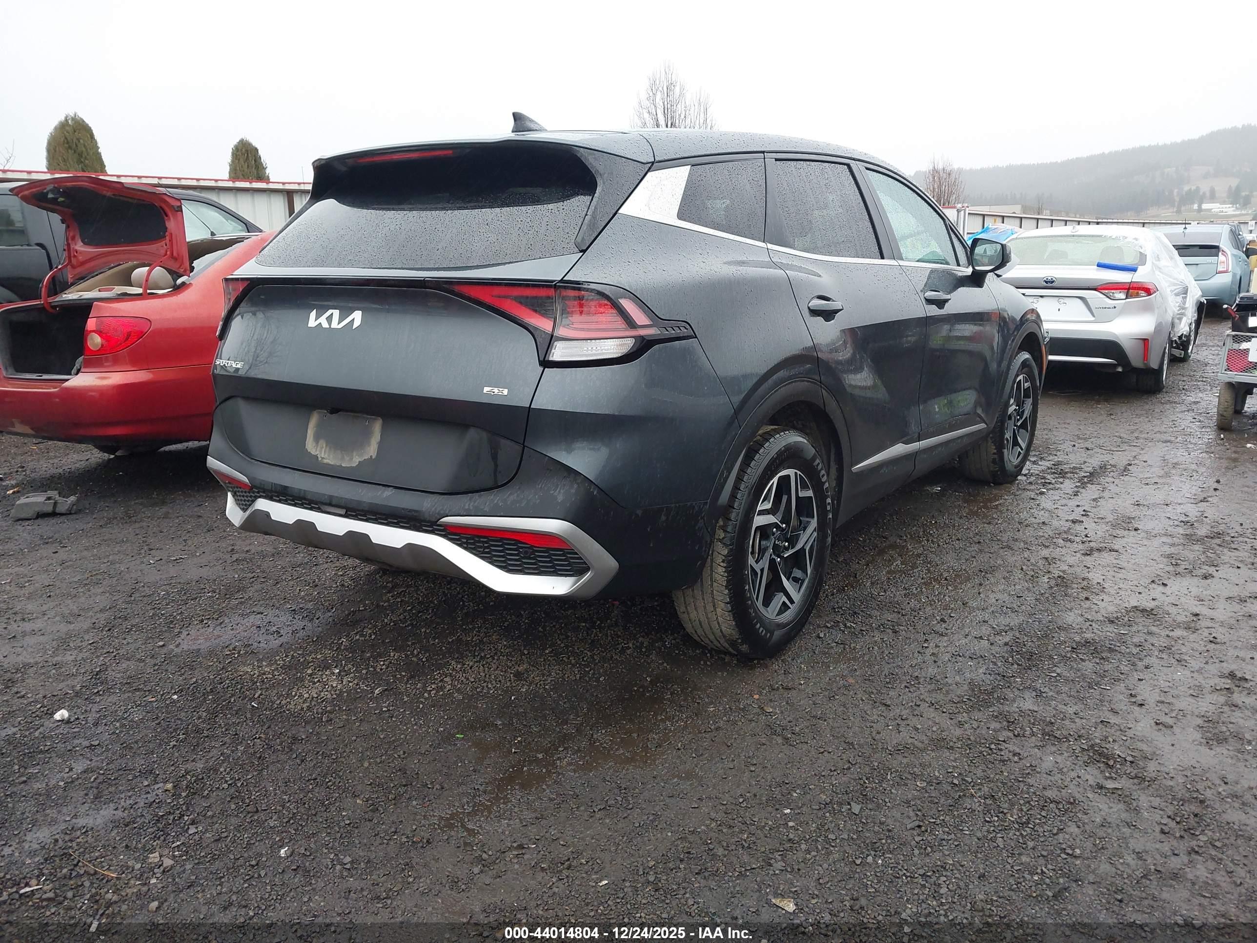 KIA SPORTAGE image 4