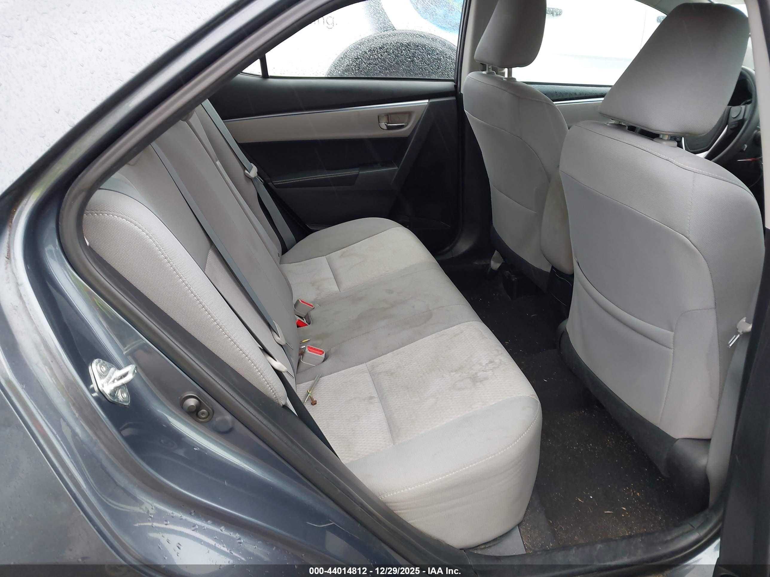 TOYOTA COROLLA image 8