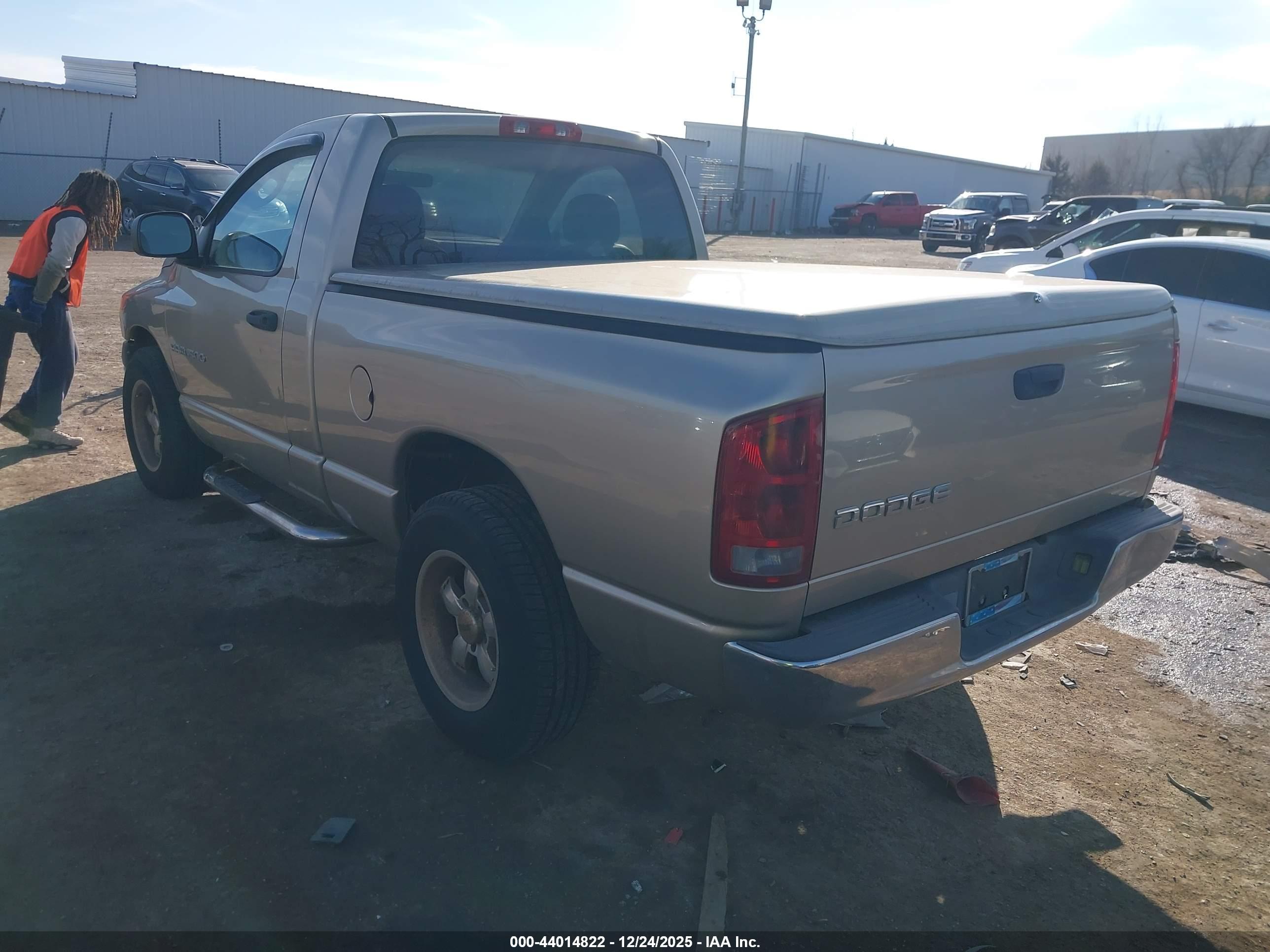 DODGE RAM image 3
