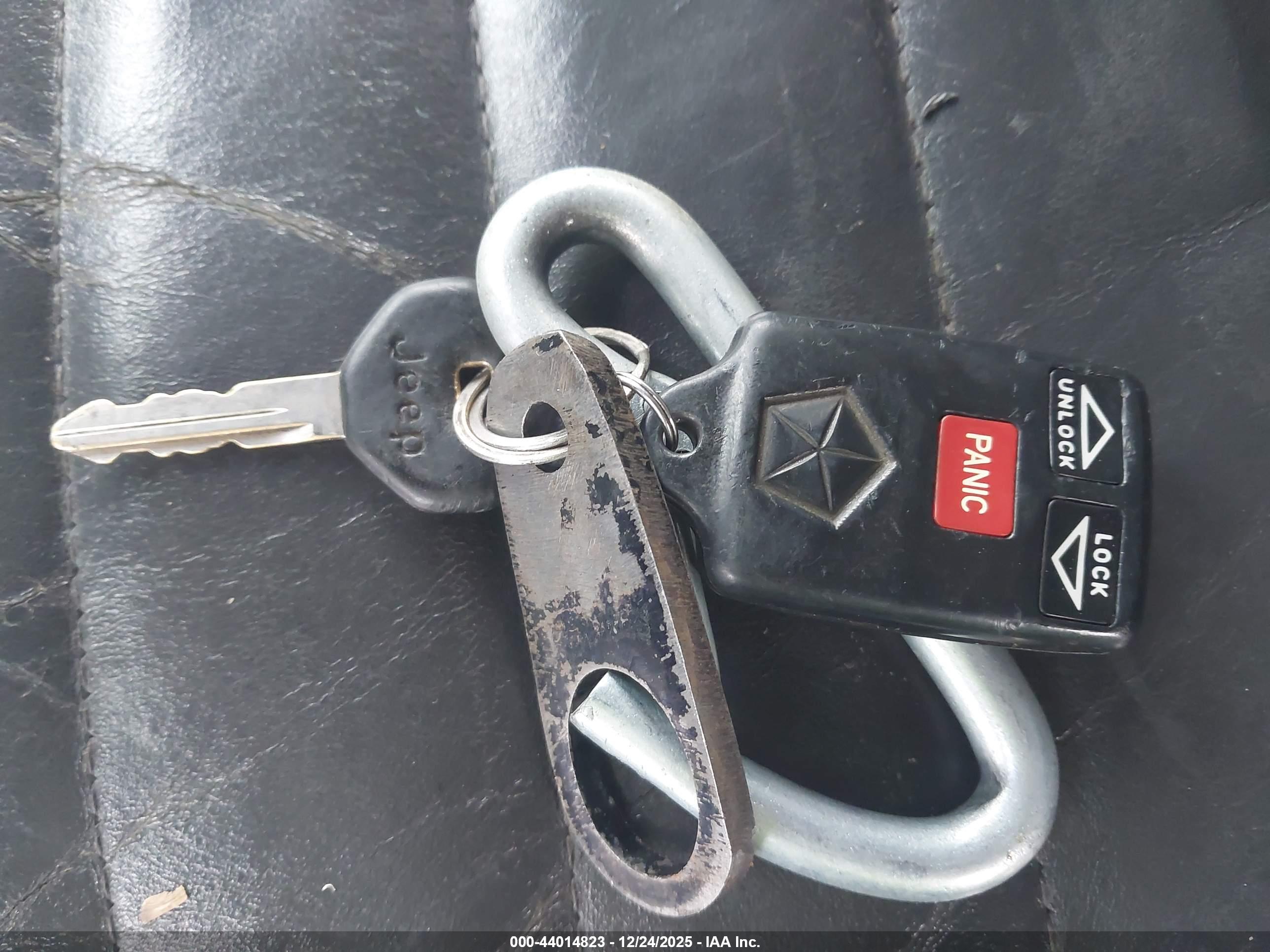 JEEP GRAND image 11