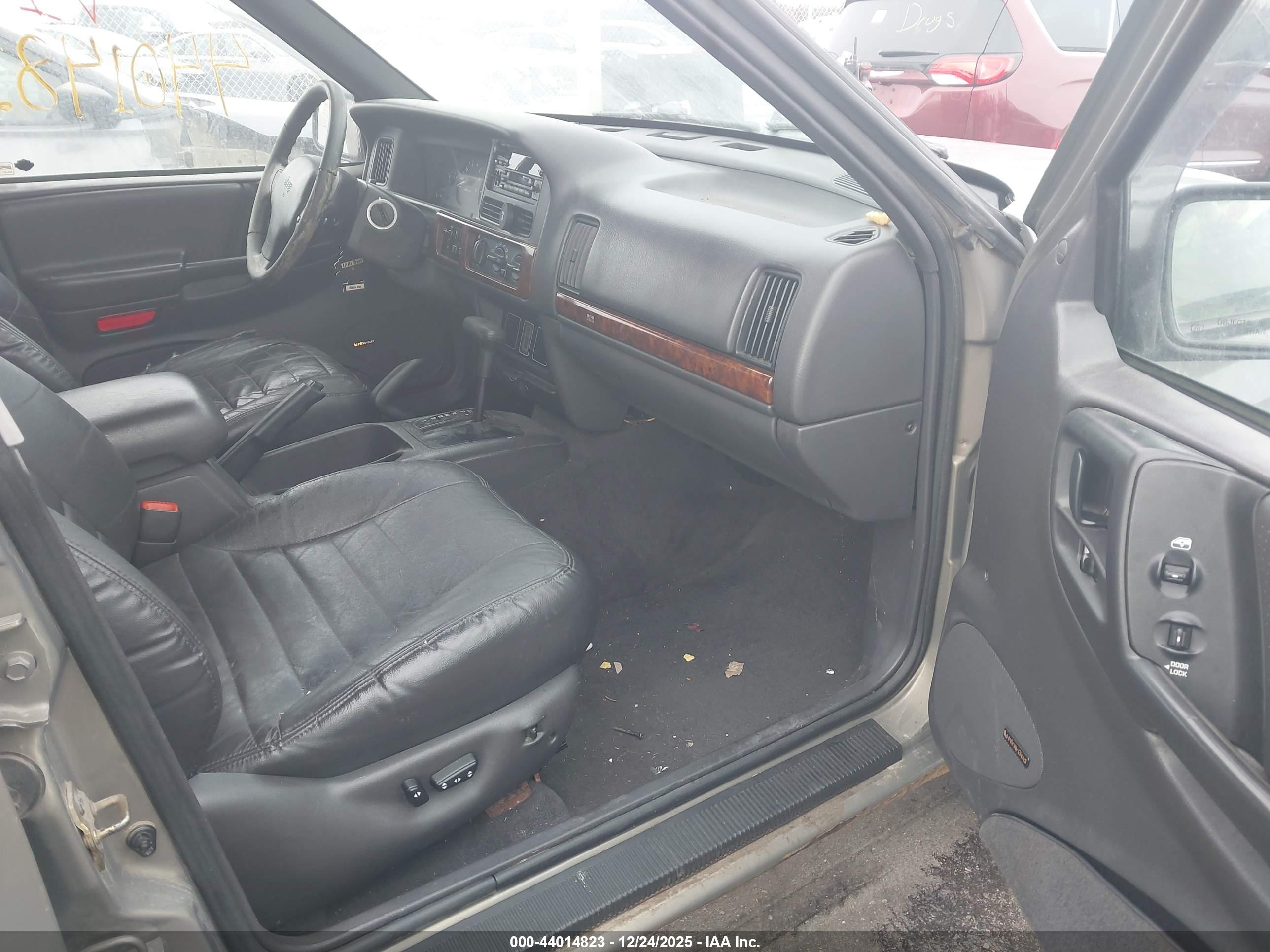 JEEP GRAND image 5