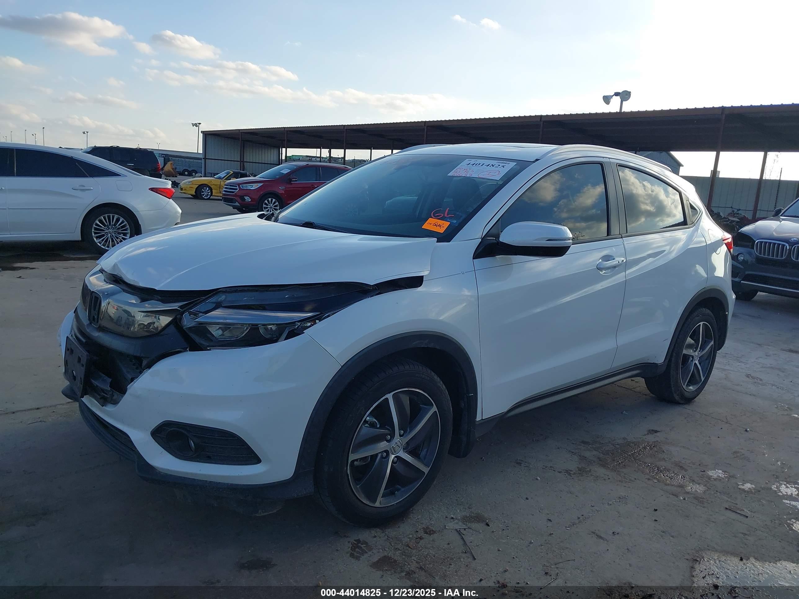 HONDA HR-V image 2