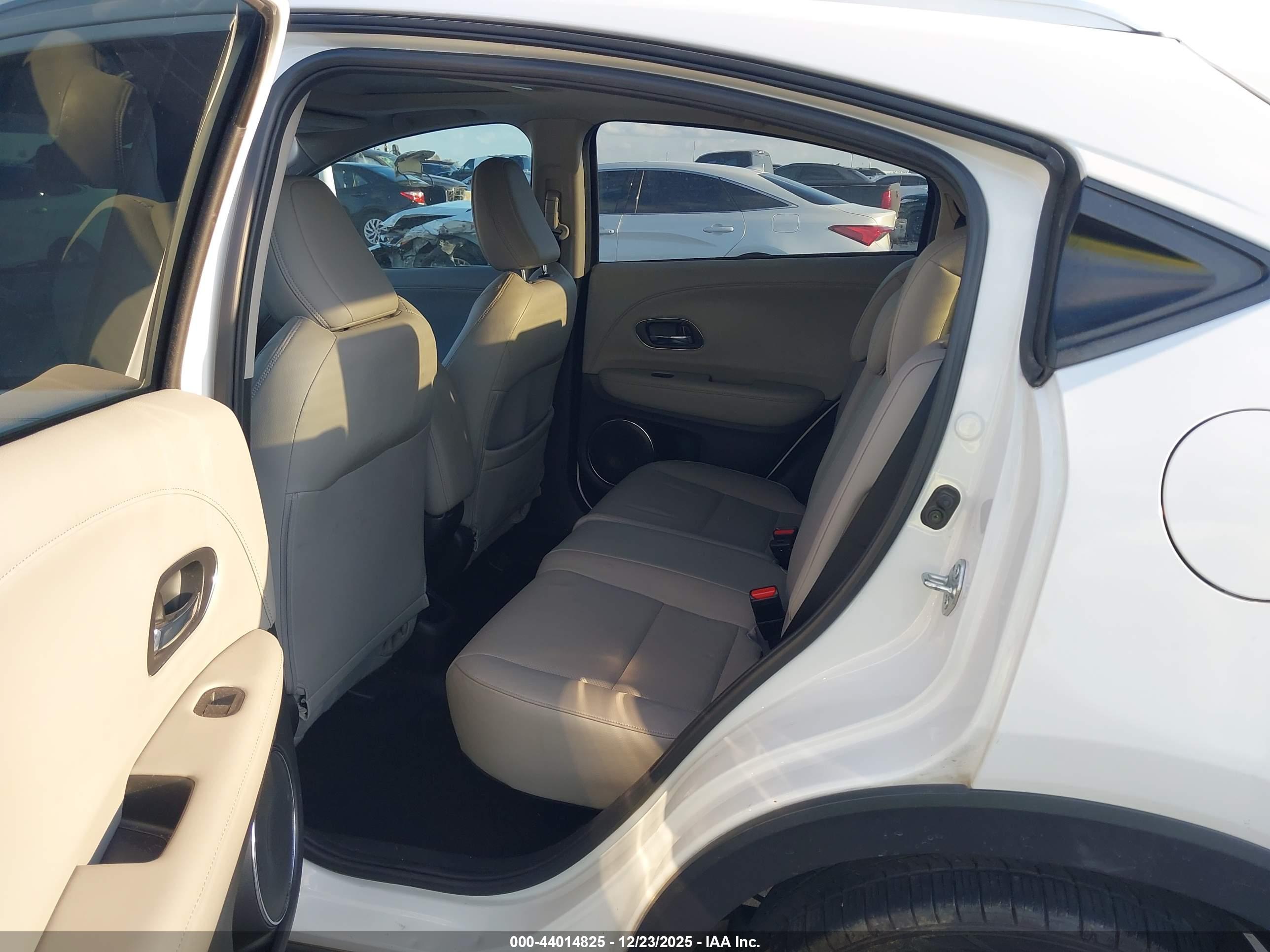 HONDA HR-V image 8