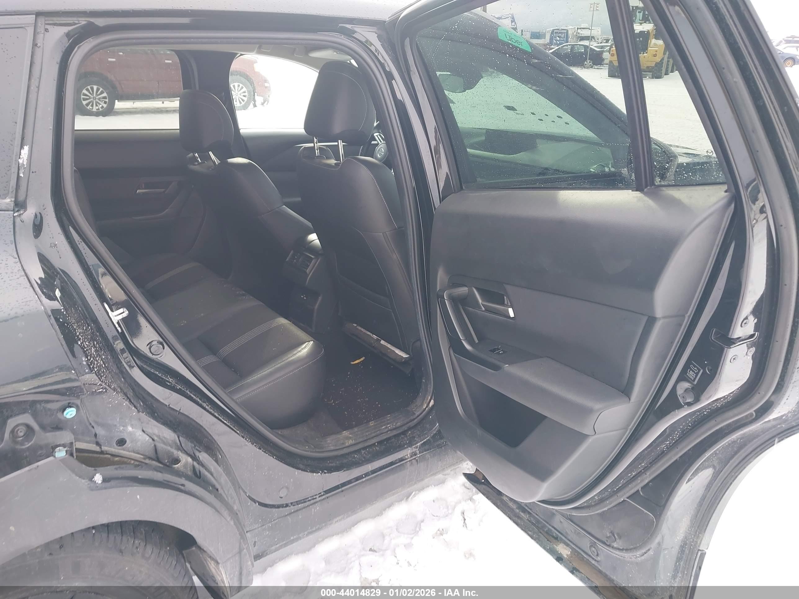 MAZDA CX-50 image 8