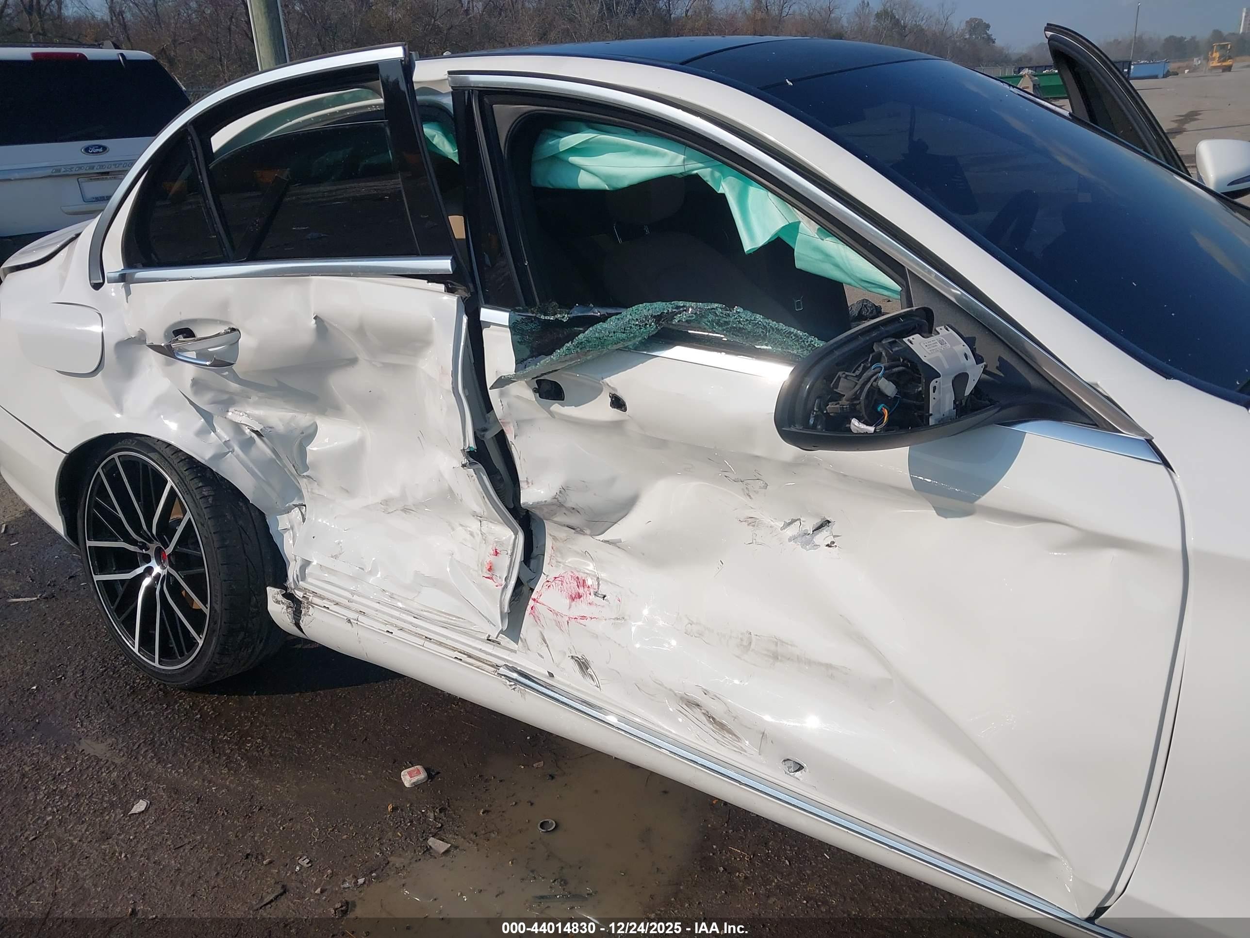 MERCEDES-BENZ C image 6