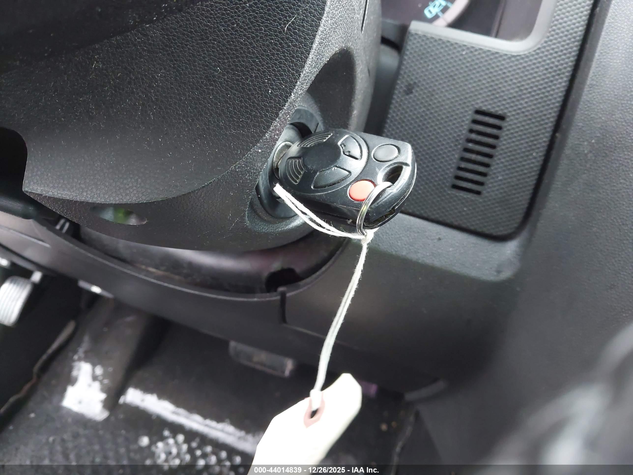FORD ESCAPE image 11