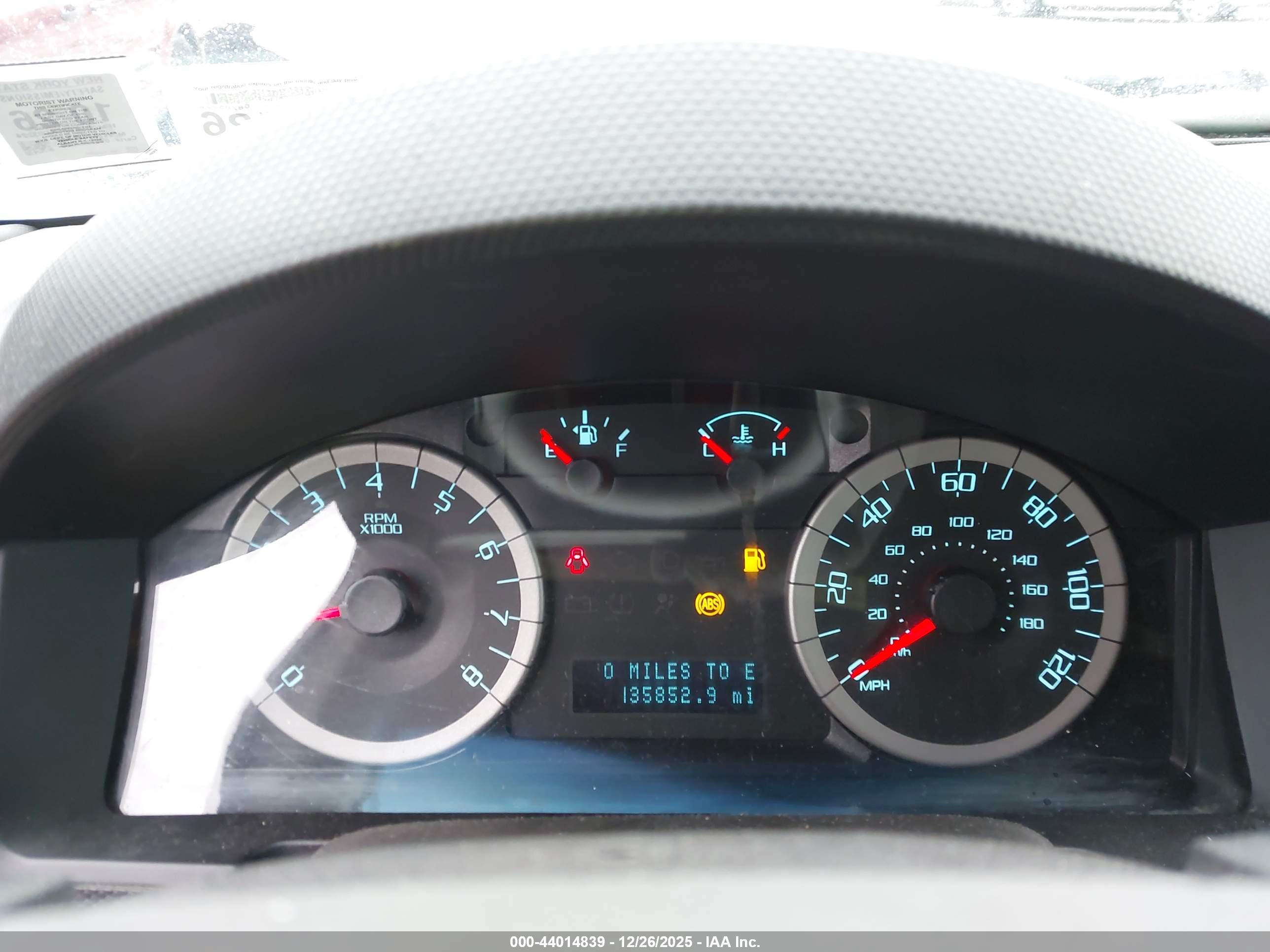 FORD ESCAPE image 7