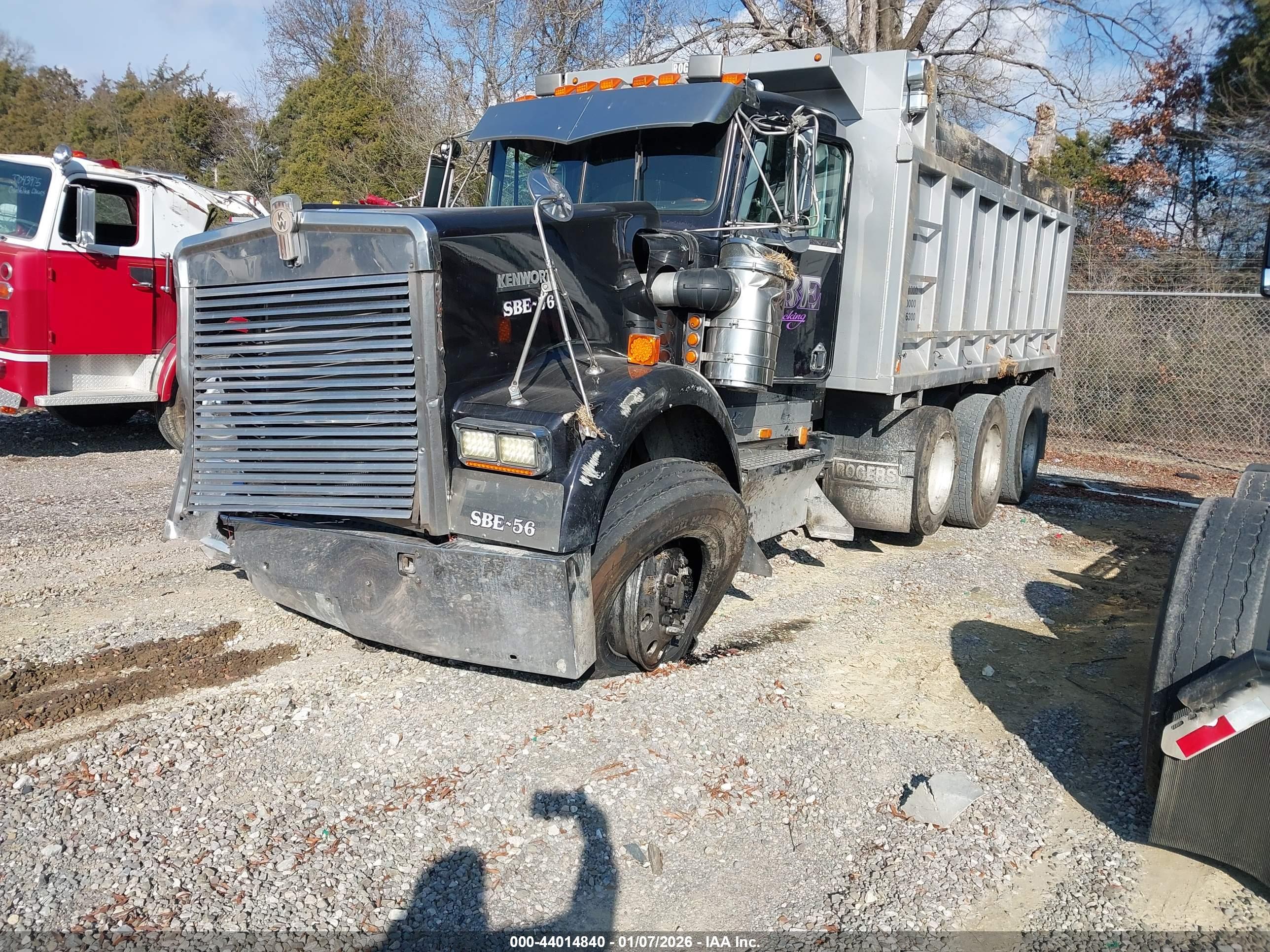 KENWORTH CONSTRUCTION image 2