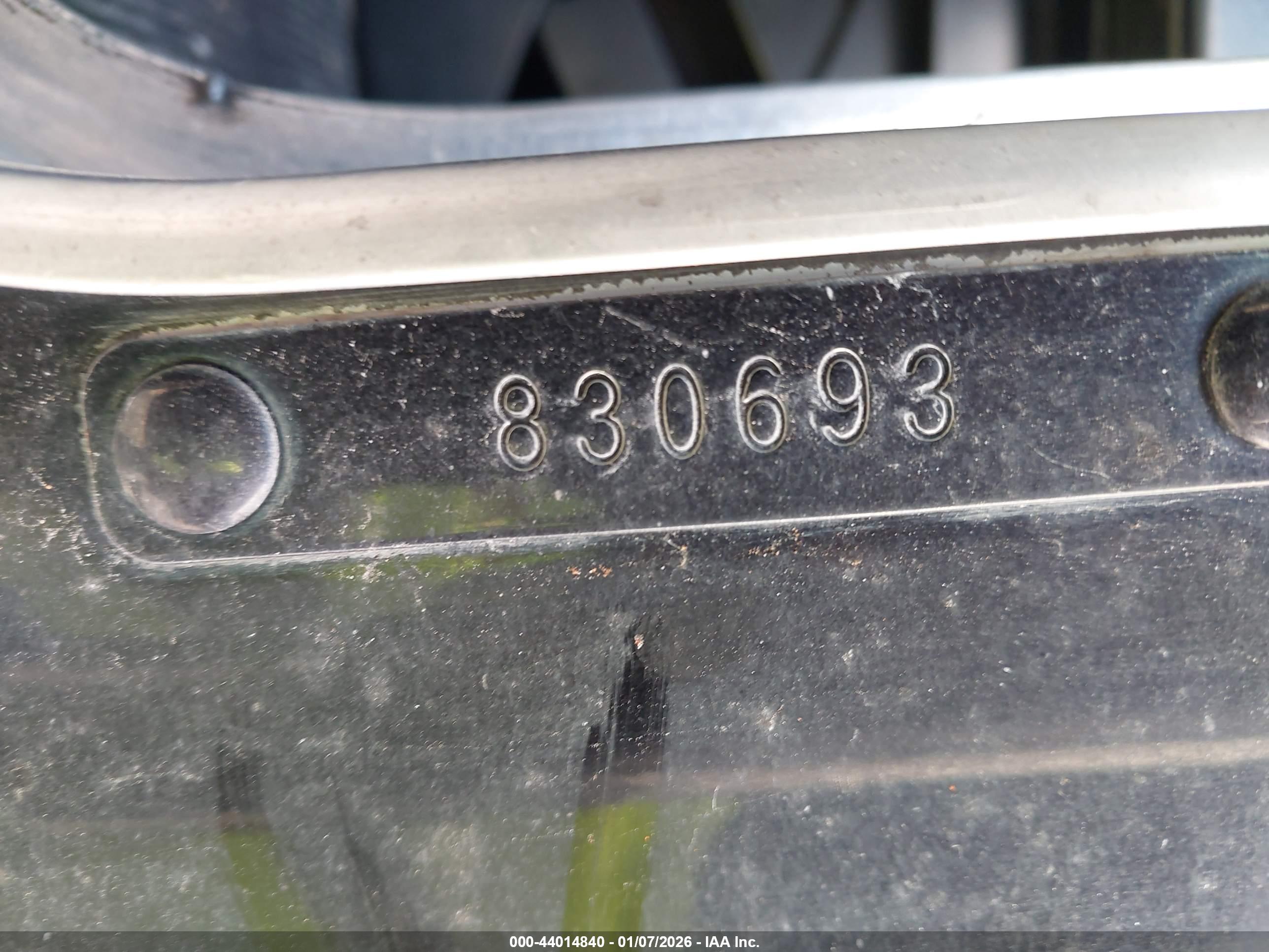 KENWORTH CONSTRUCTION image 9