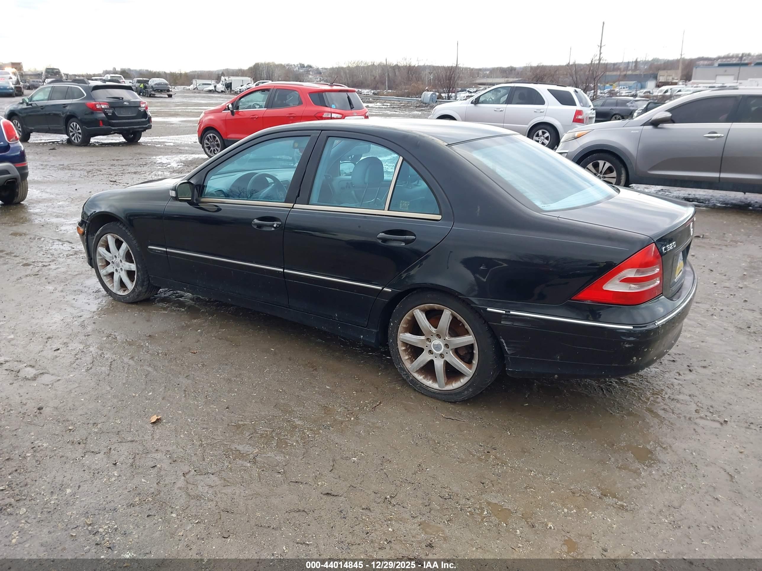 MERCEDES-BENZ C image 3