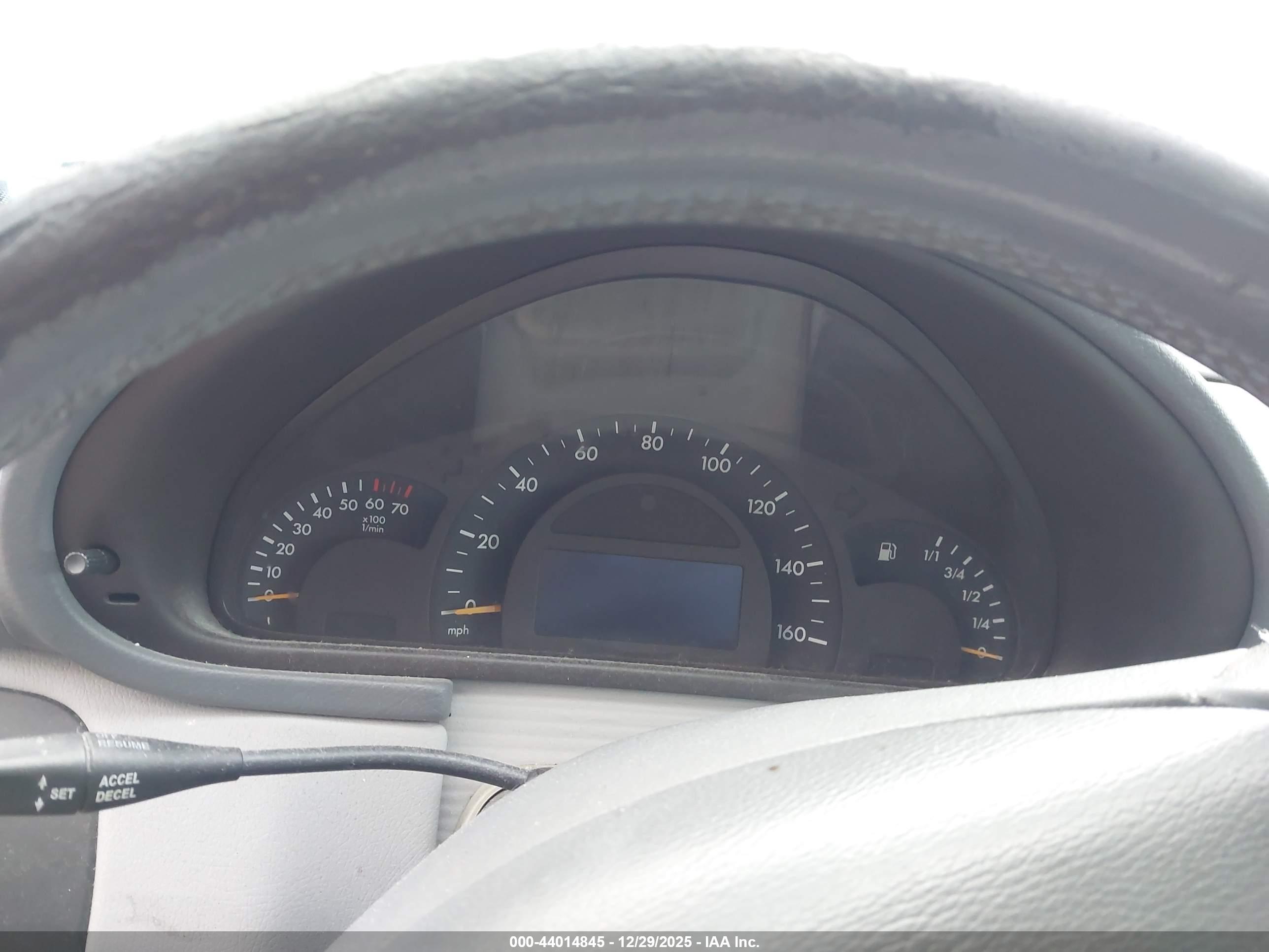 MERCEDES-BENZ C image 7