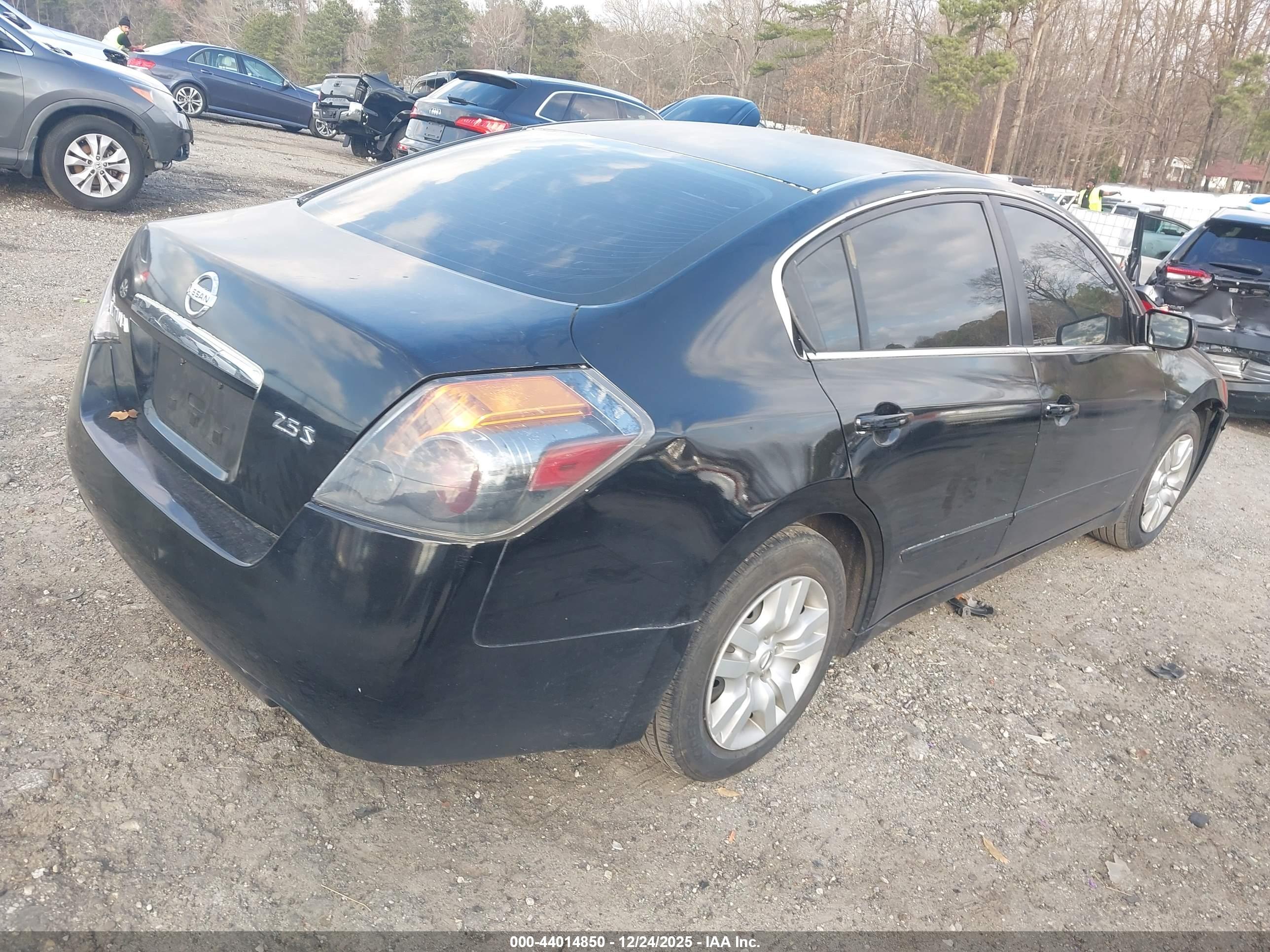 NISSAN ALTIMA image 4