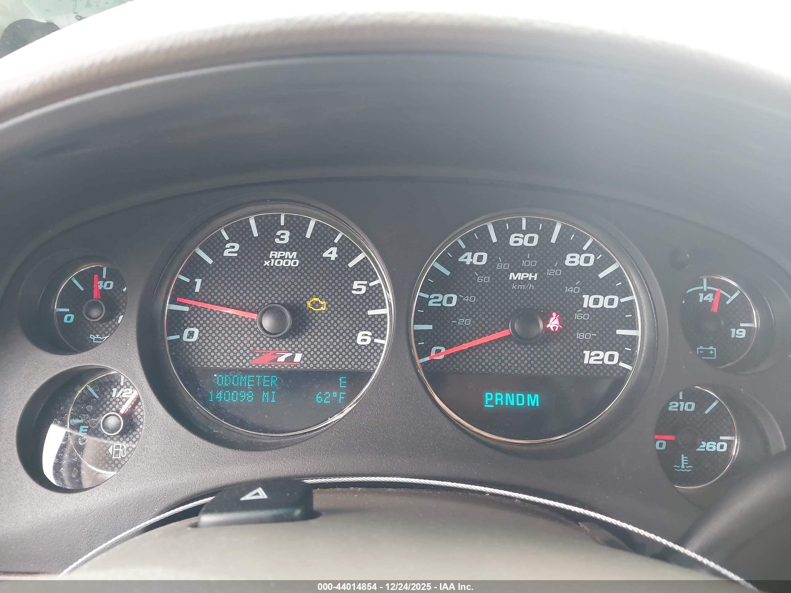 CHEVROLET TAHOE image 7