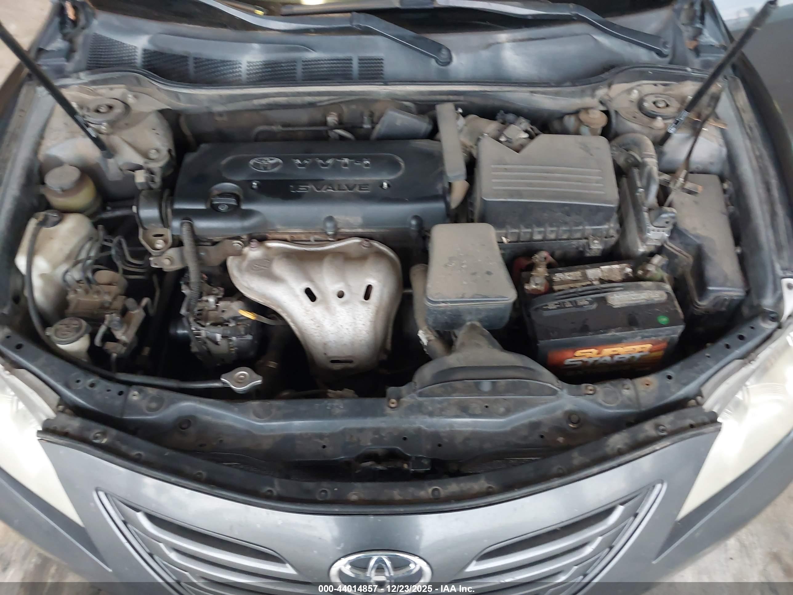 TOYOTA CAMRY image 10