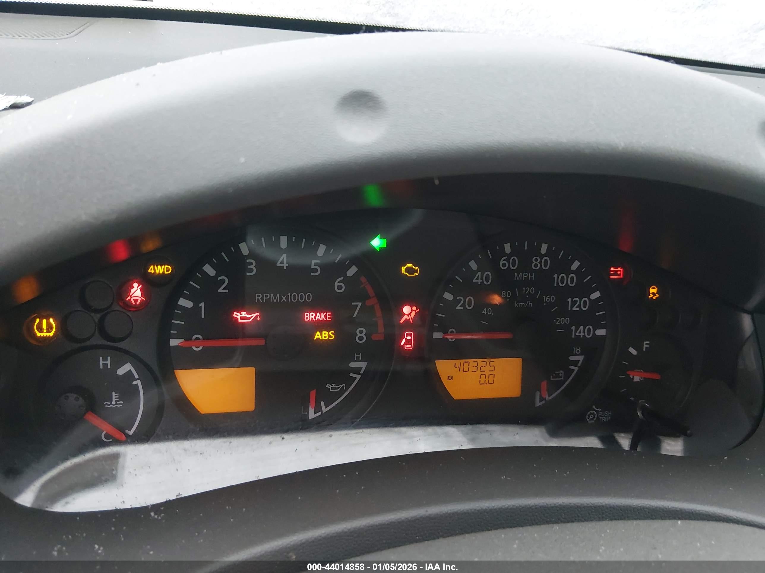NISSAN FRONTIER image 7