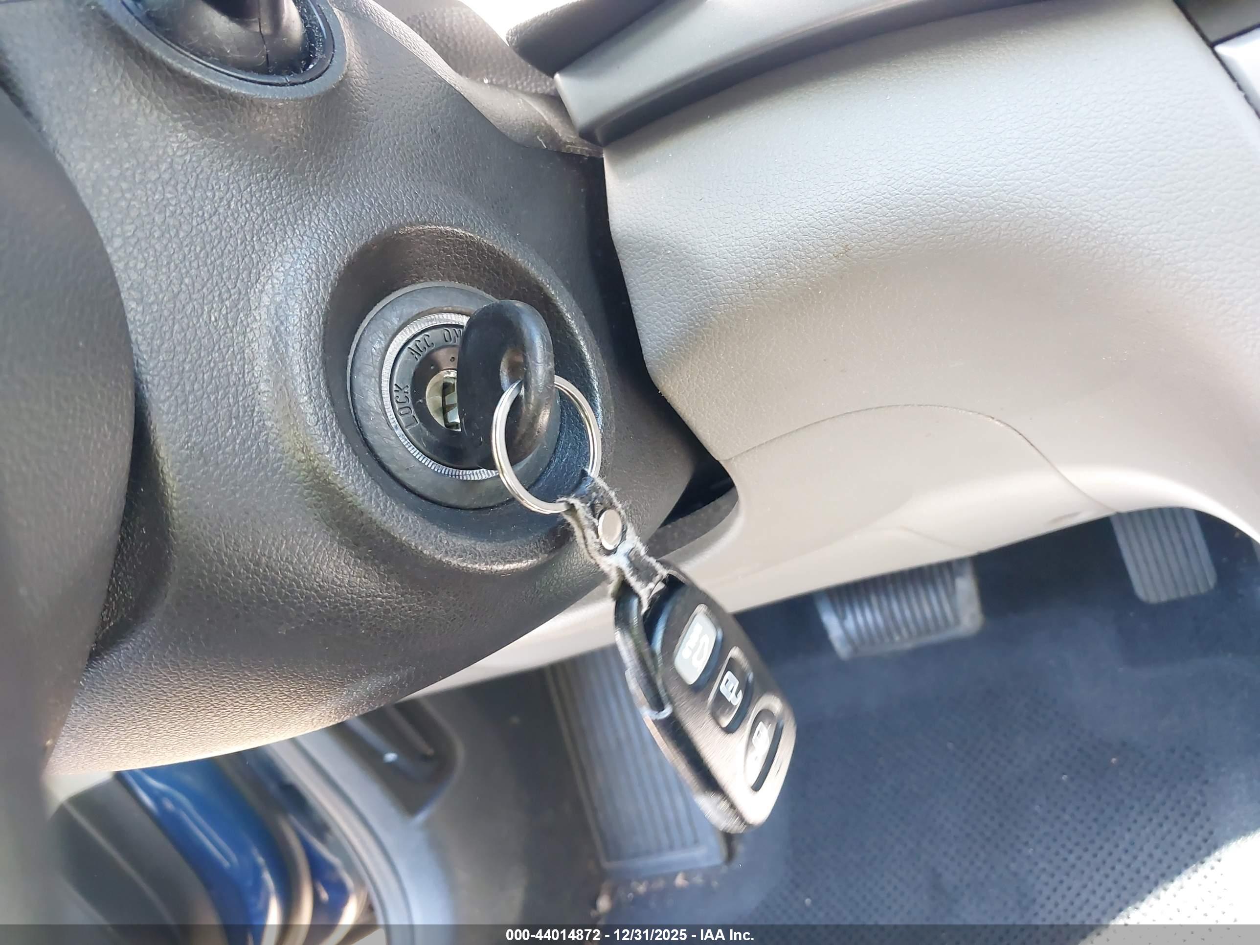 HYUNDAI ELANTRA image 11