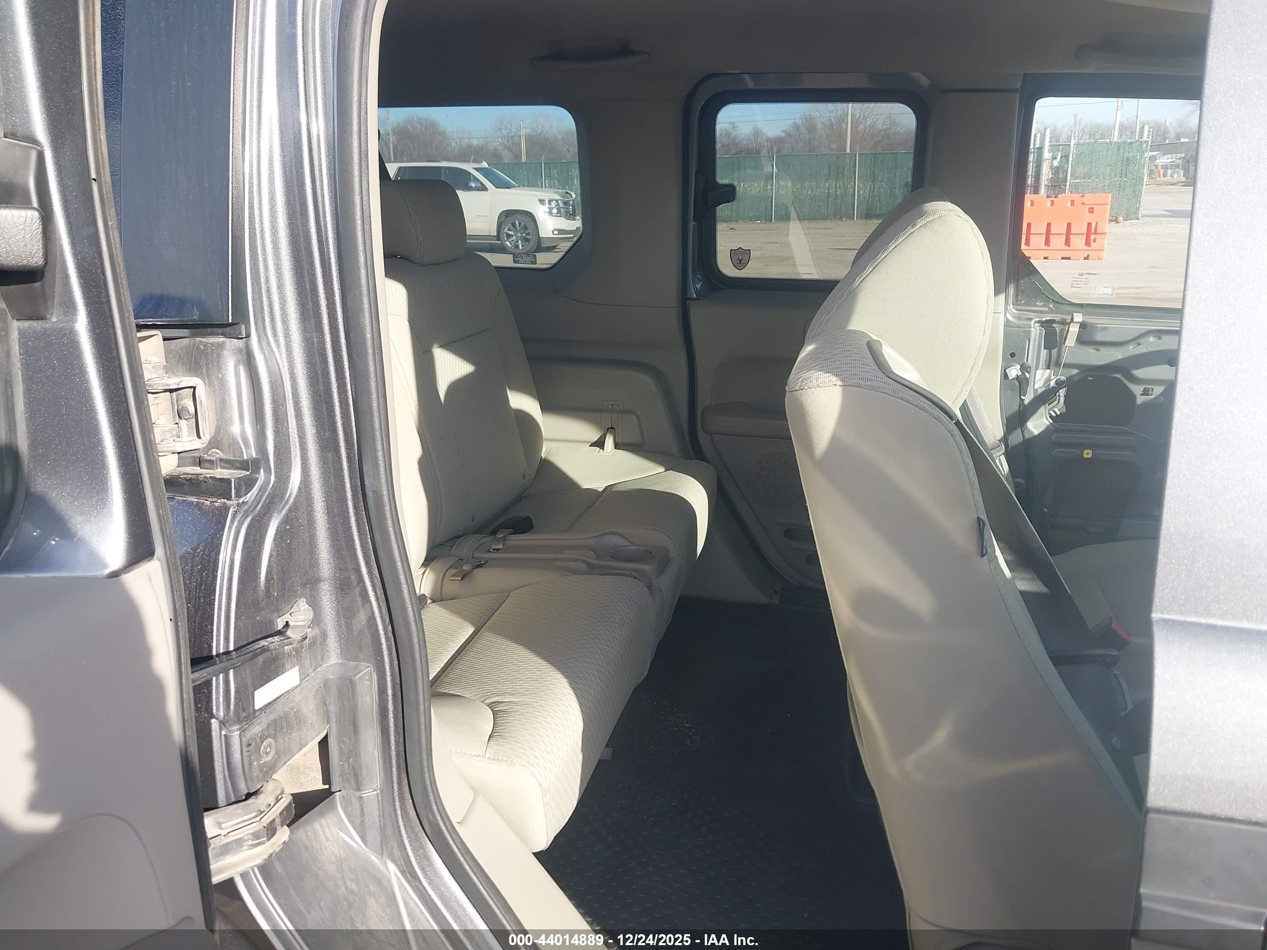 HONDA ELEMENT image 8