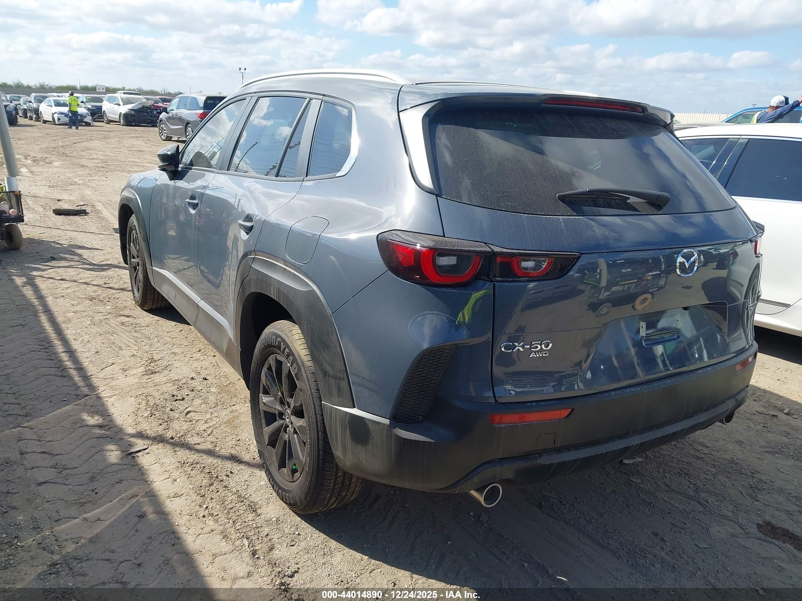 MAZDA CX-50 image 3