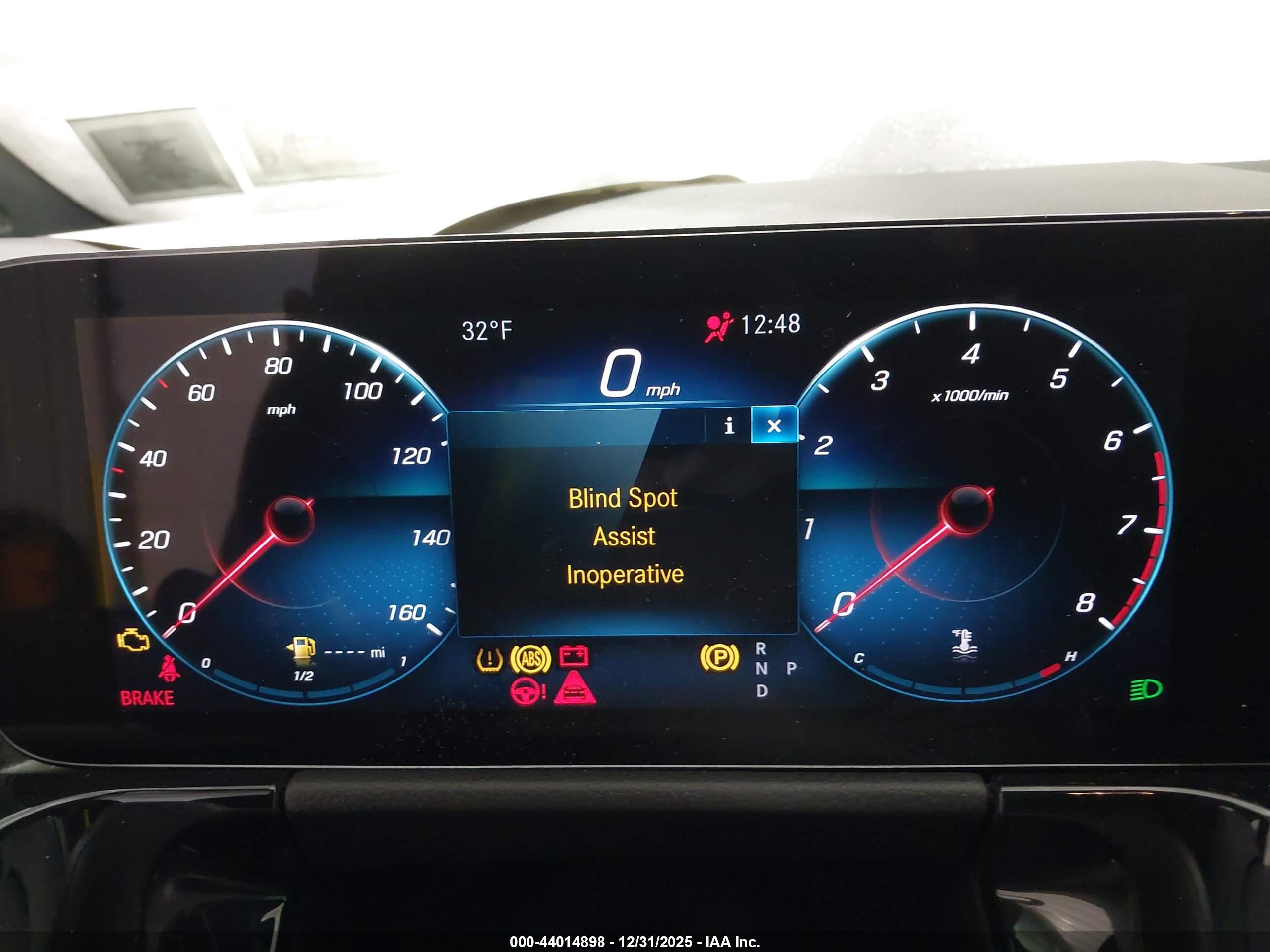 MERCEDES-BENZ GLA image 7
