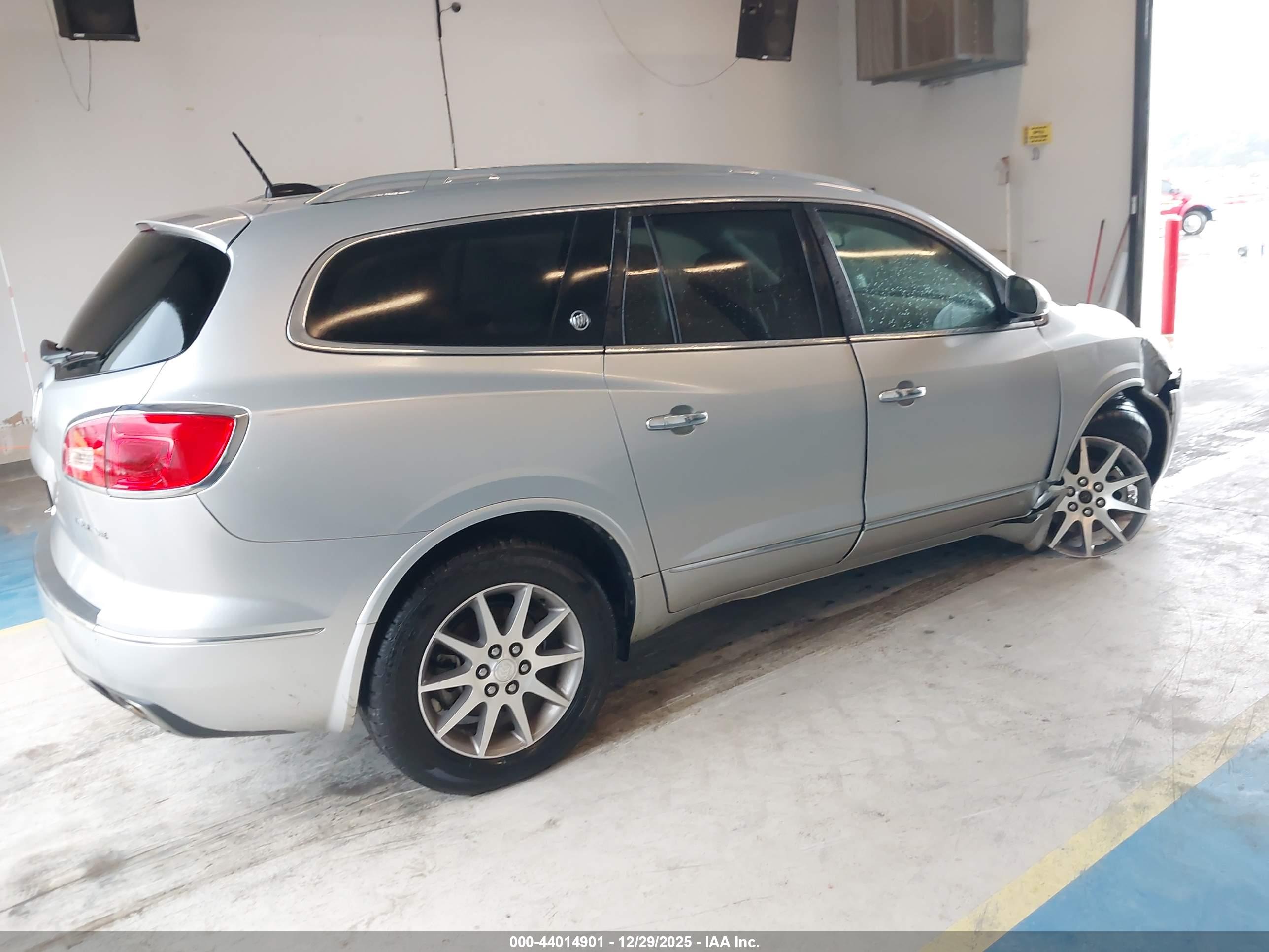 BUICK ENCLAVE image 4