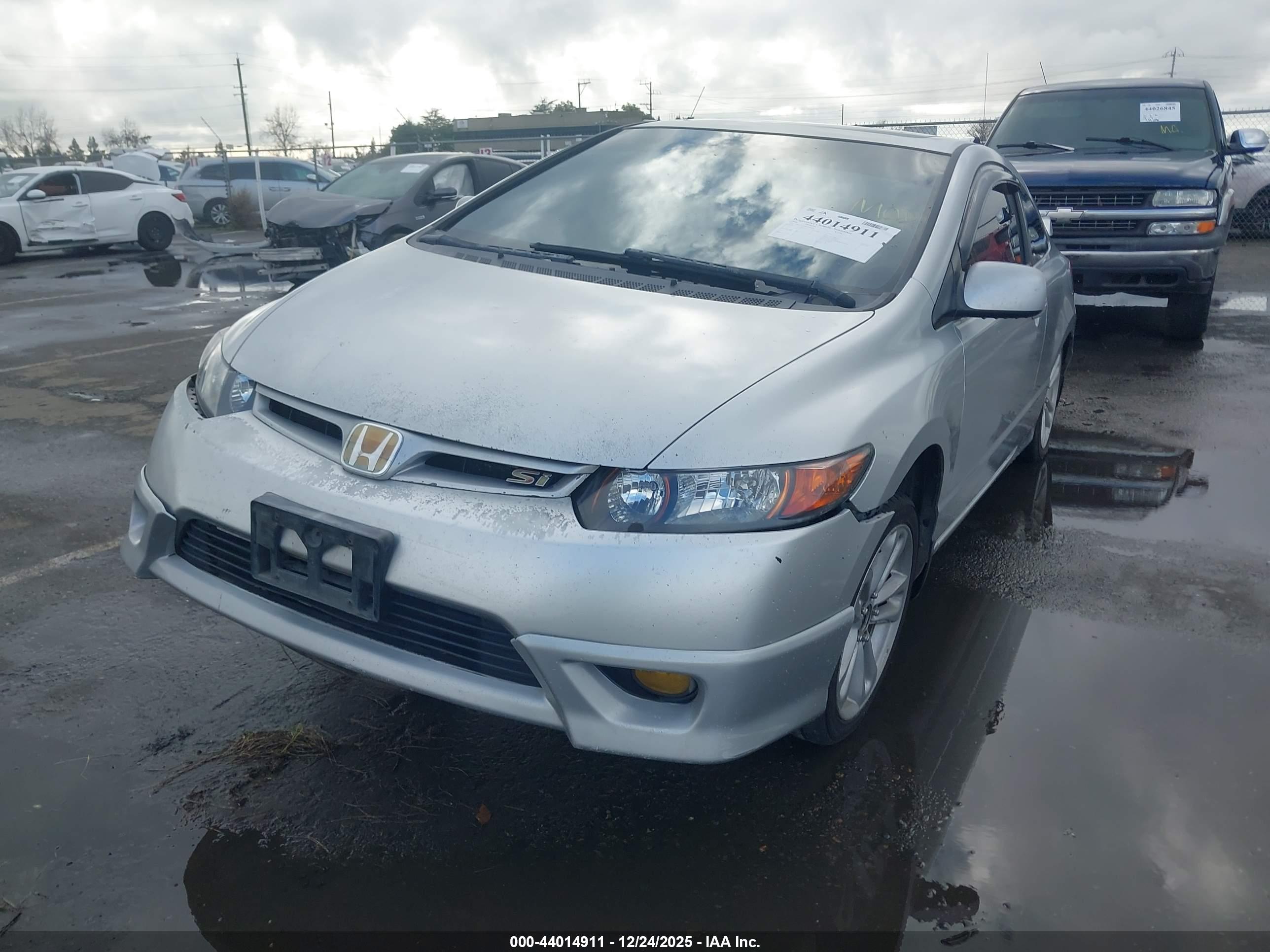 HONDA CIVIC image 2