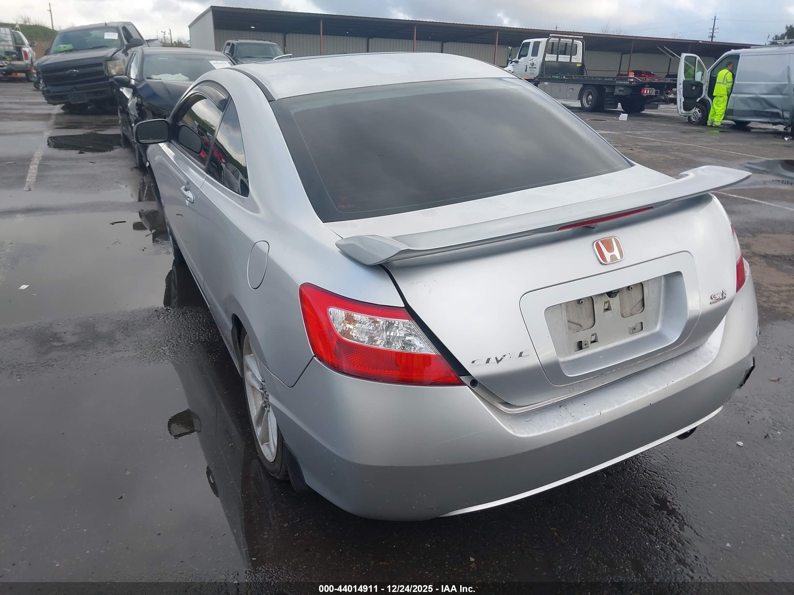 HONDA CIVIC image 3
