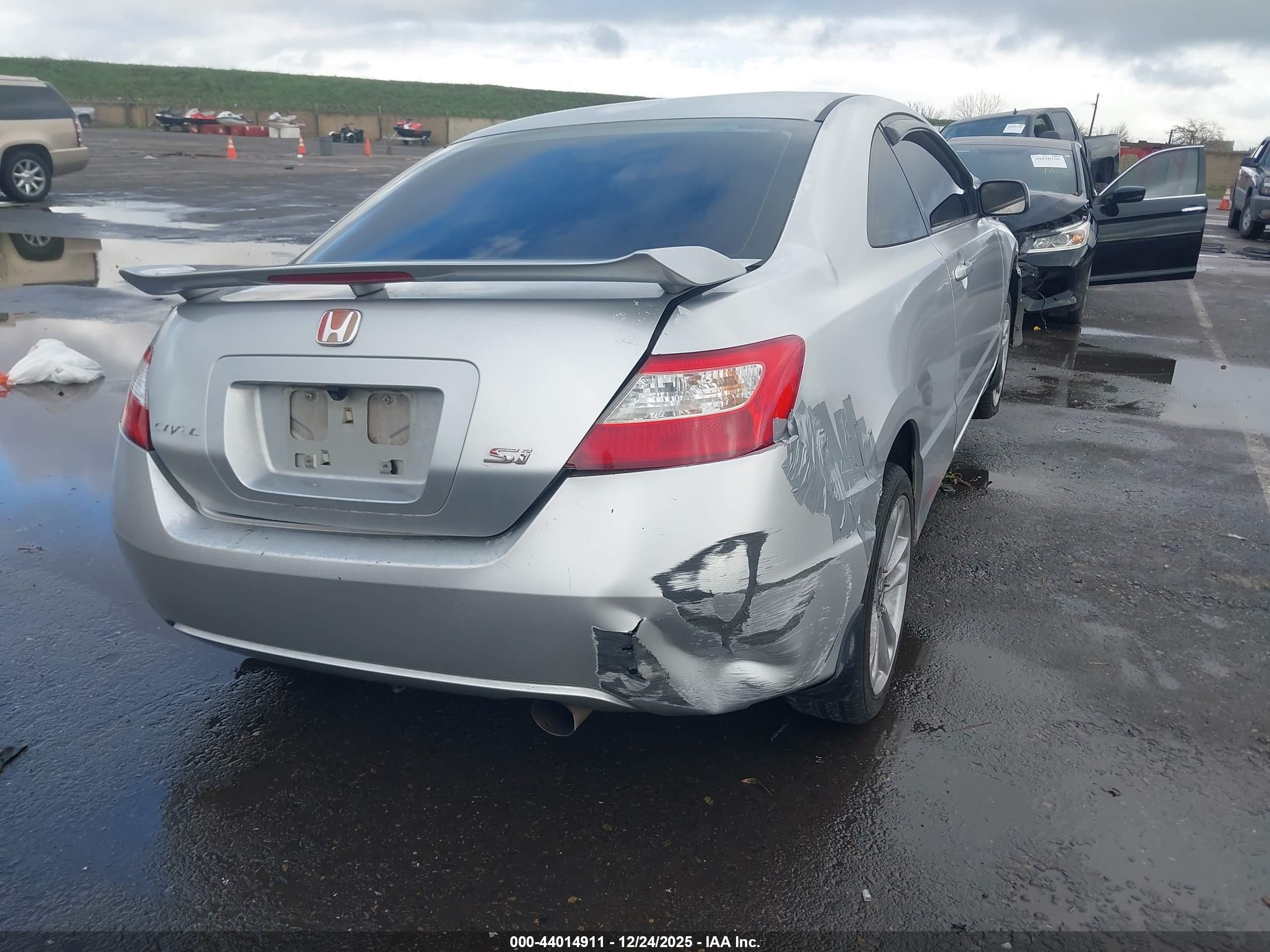 HONDA CIVIC image 4